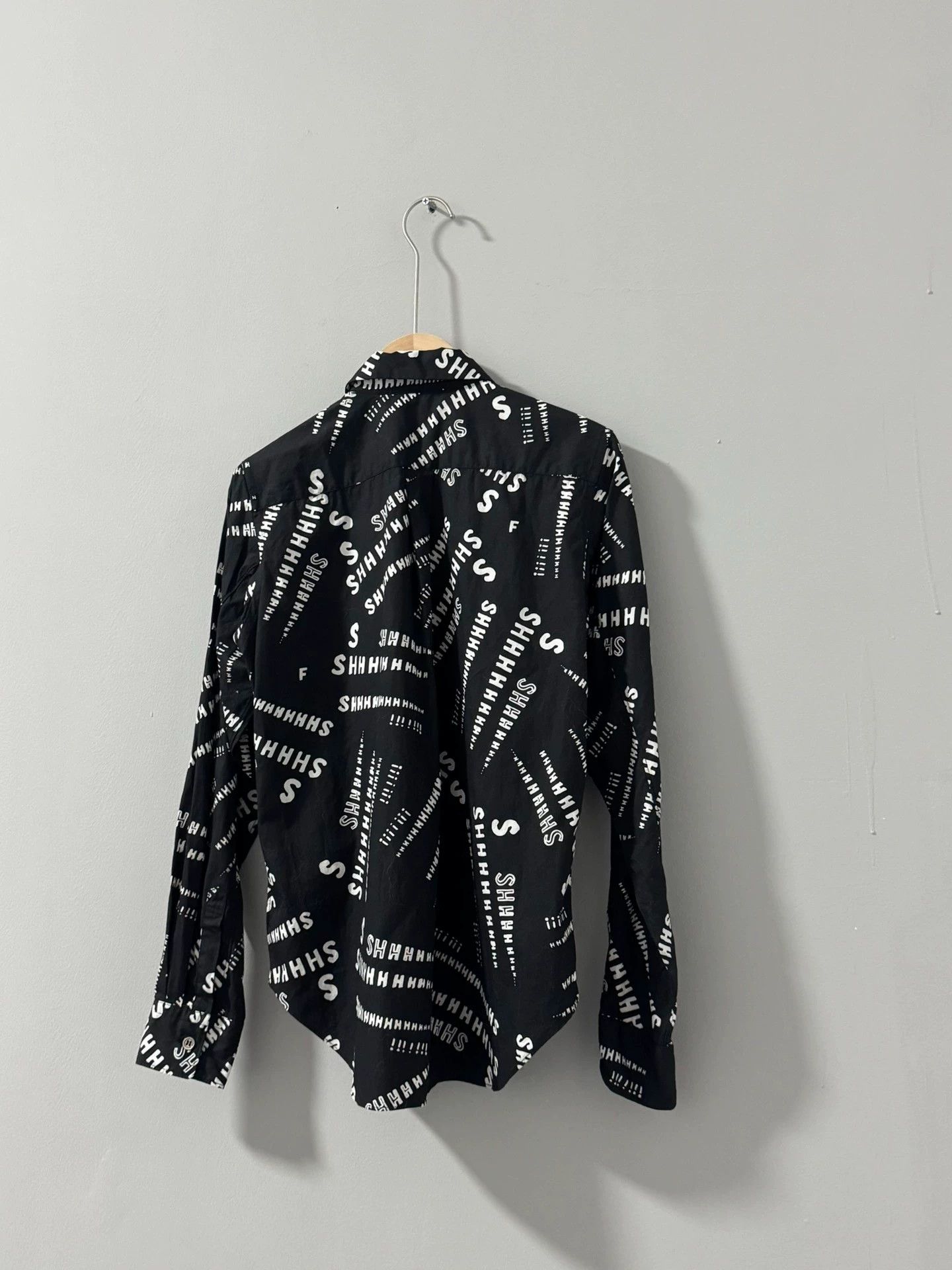 Comme des Garcons Comme des Garçons graffiti print CDG long-sleeved shirt Size US S / EU 44-46 / 1 - 3 Thumbnail