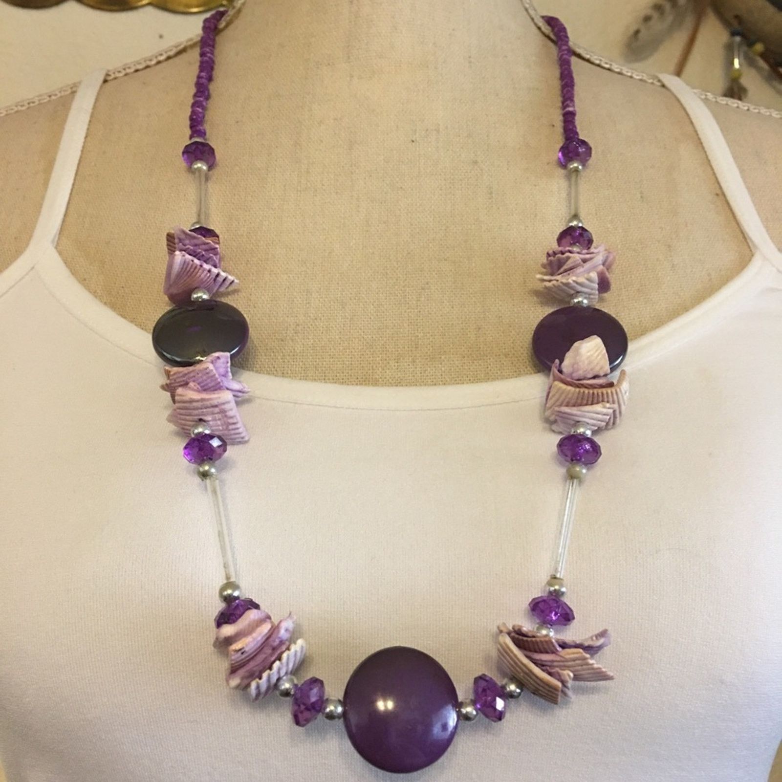 Vintage Vintage painted natural shell and bead necklace Size ONE SIZE - 1 Thumbnail