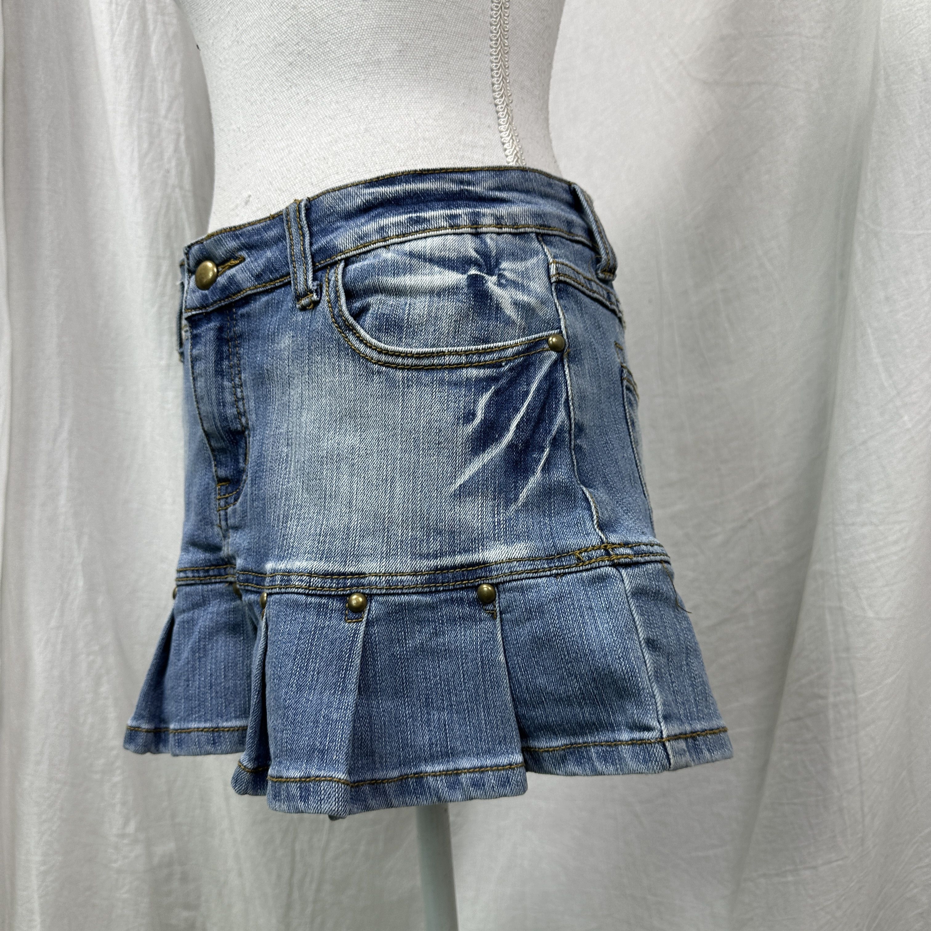 Vintage Vintage Denim Preppy Pleated Mini Jeans Skirt Y2K Size 26" / US 2 / IT 38 - 6 Thumbnail