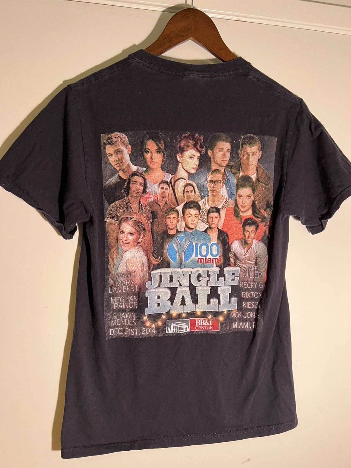 Vintage 2014 Jingle Ball 100 Miami Pop Music Rock Hip Hop Tour Shirt Size US S / EU 44-46 / 1 - 2 Thumbnail