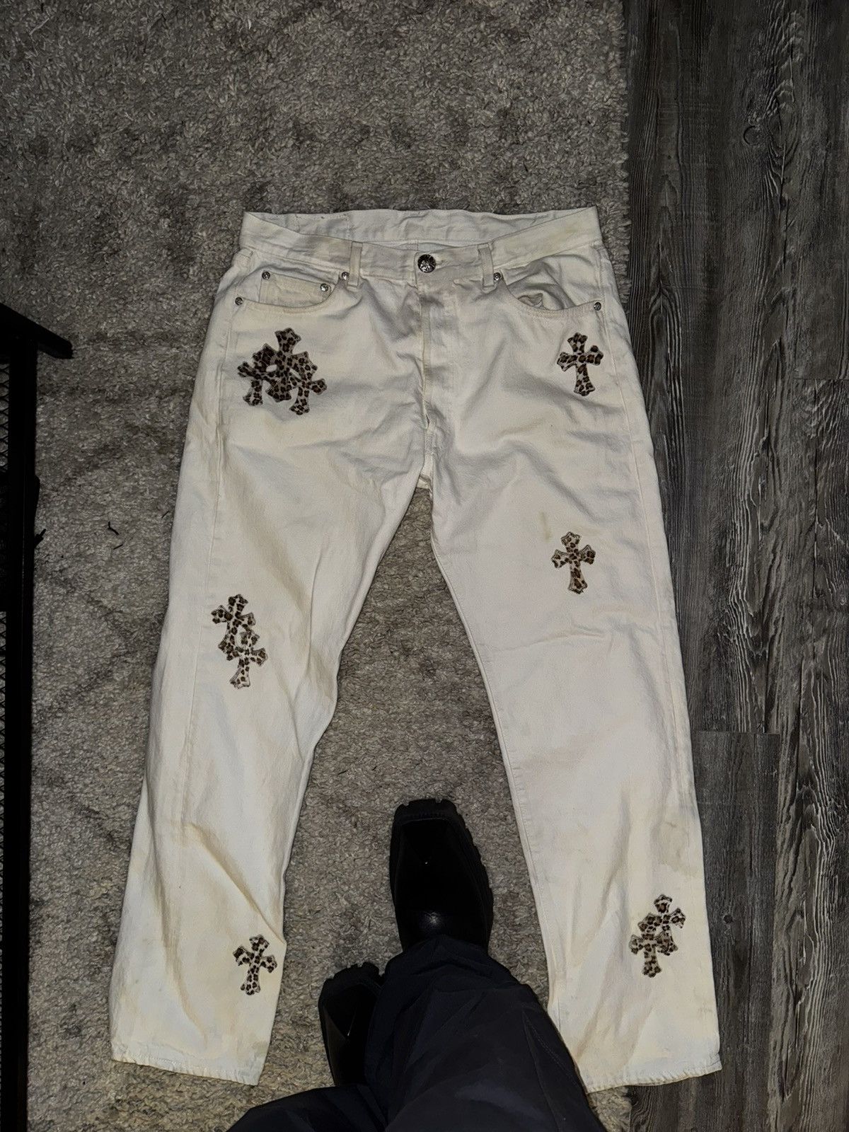 Chrome Hearts Chrome Hearts x Levis - White/ Leopard Cross patch denim Size US 33 - 3 Thumbnail
