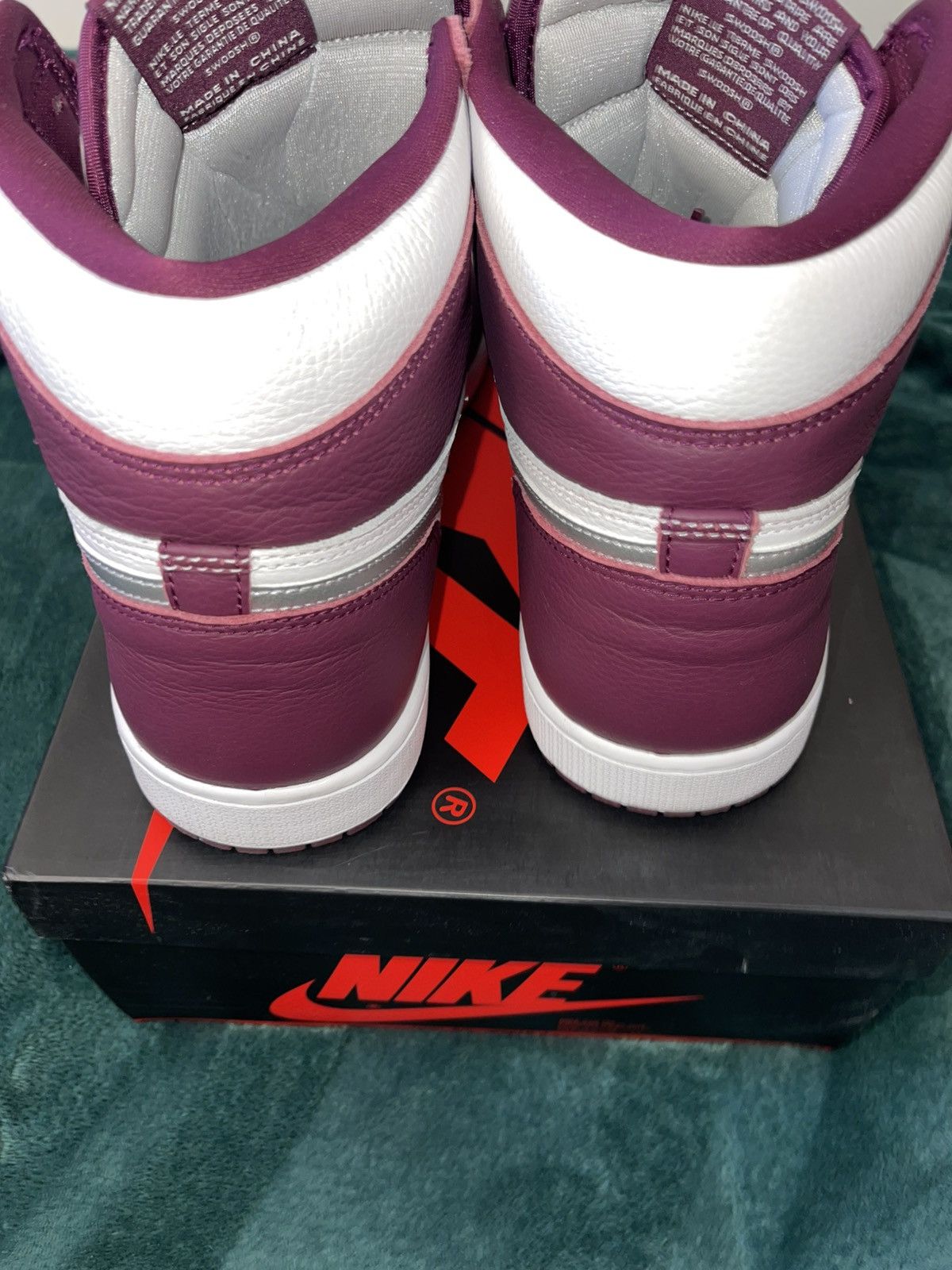 Jordan Brand × Nike Jordan 1 Retro ‘Bordeaux’ Size US 13 / EU 46 - 6 Thumbnail