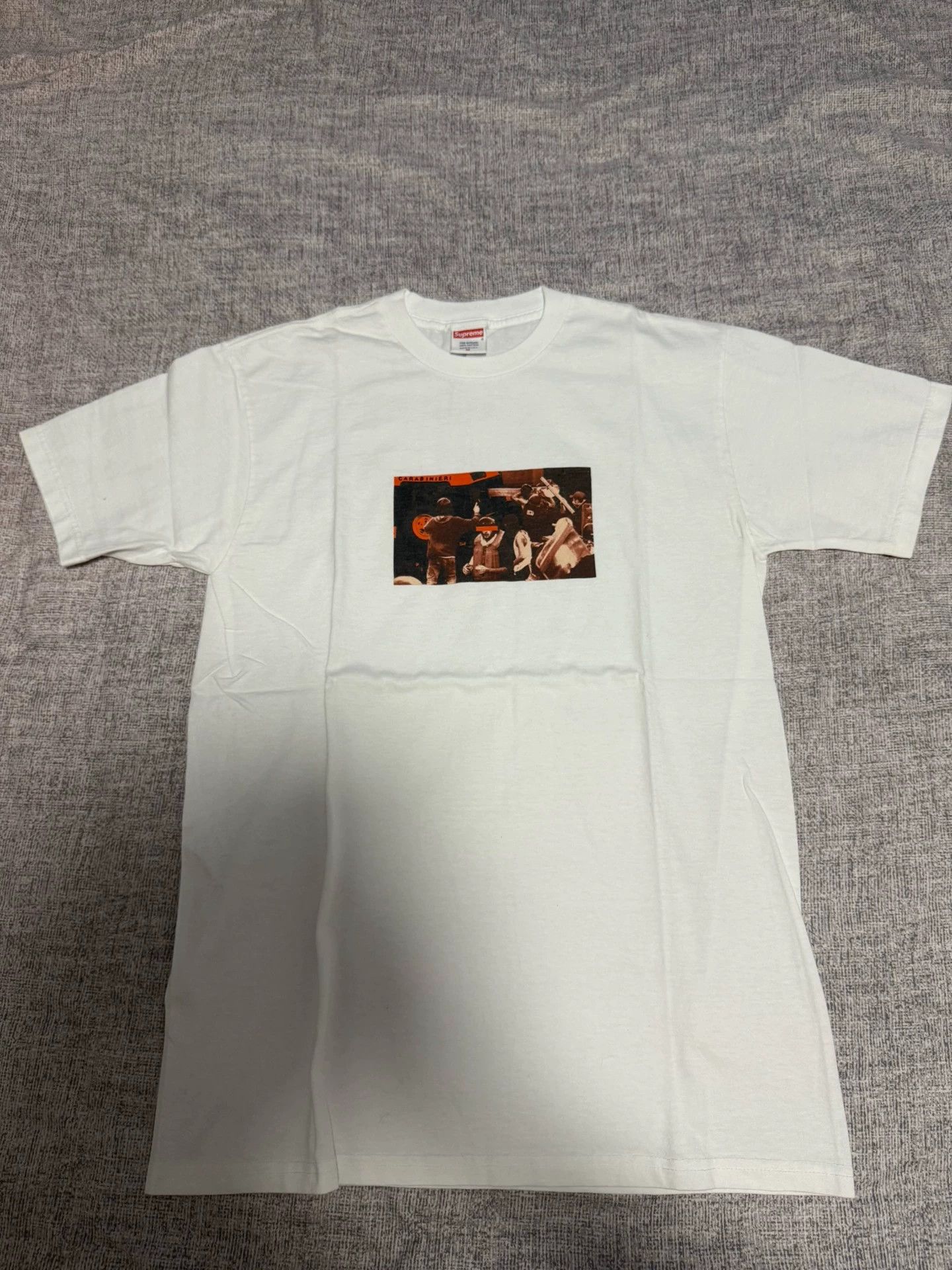 Supreme Supreme 2001 G8 Genova CarloGiuliani Tee NWT M Size US M / EU 48-50 / 2 - 2 Thumbnail
