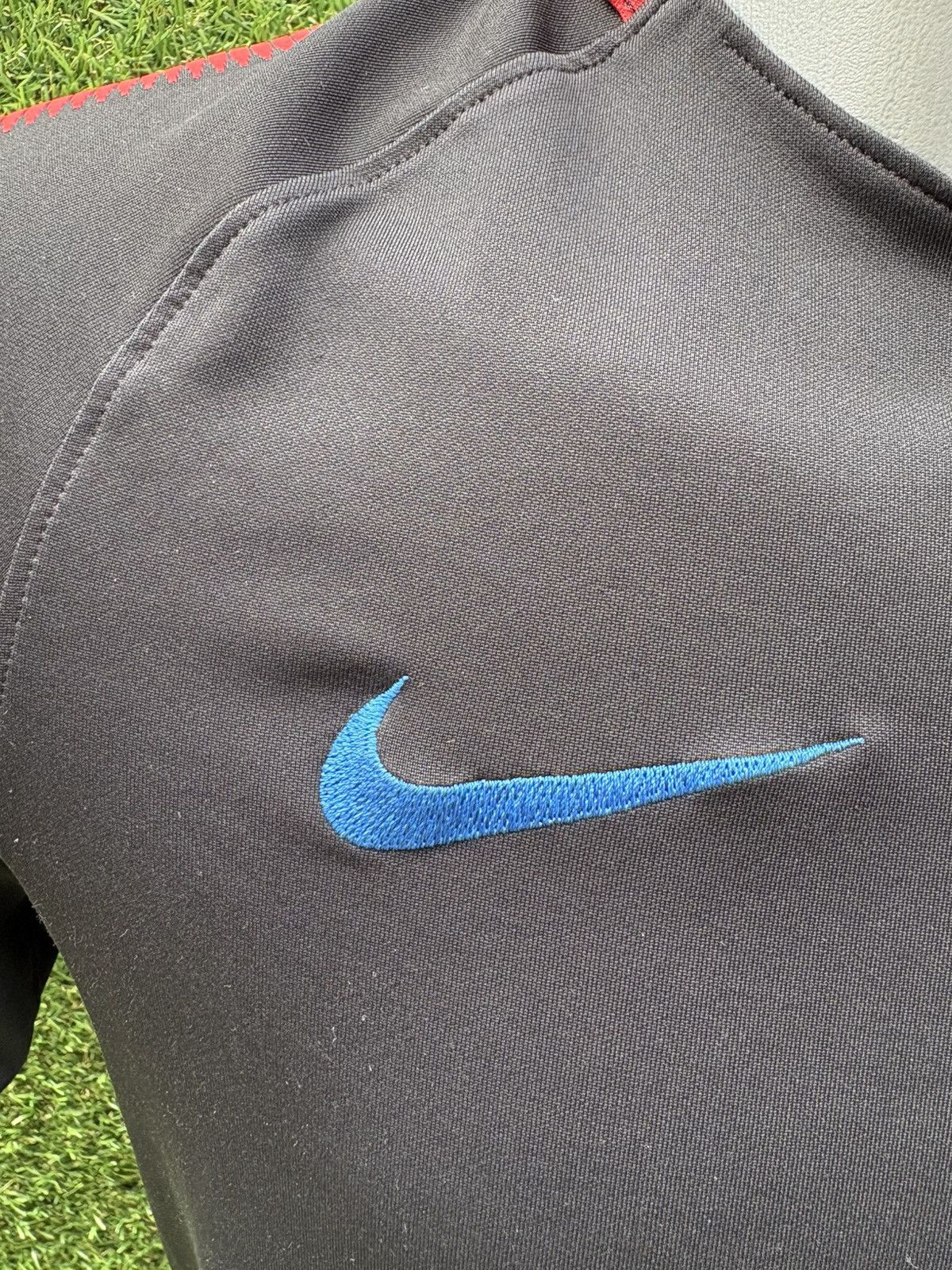 Nike Jersey training barcelona Size US S / EU 44-46 / 1 - 4 Thumbnail