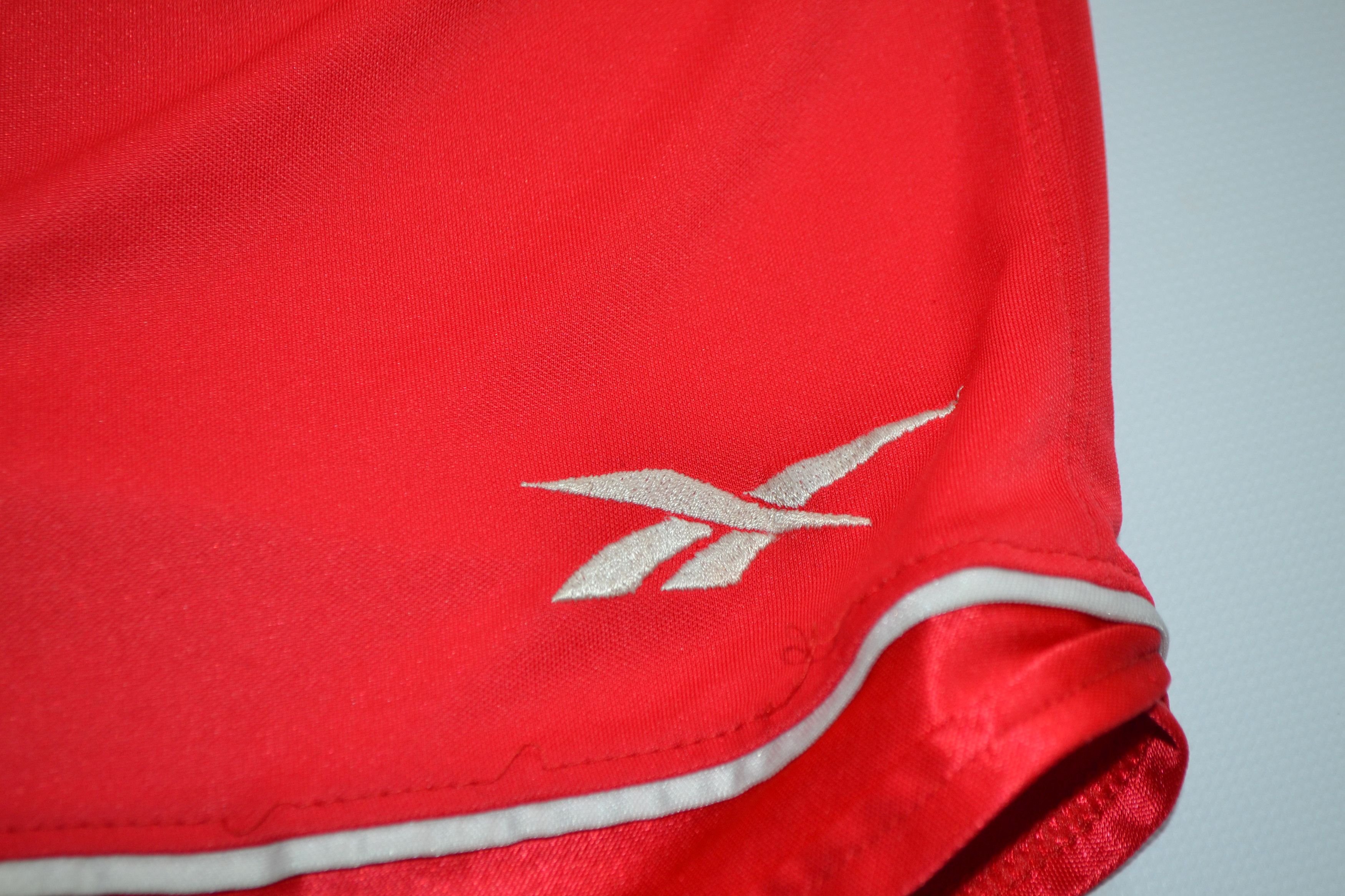 Reebok Vintage Liverpool 2000 2002 Home Football Shorts Soccer Size US 36 / EU 52 - 7 Thumbnail