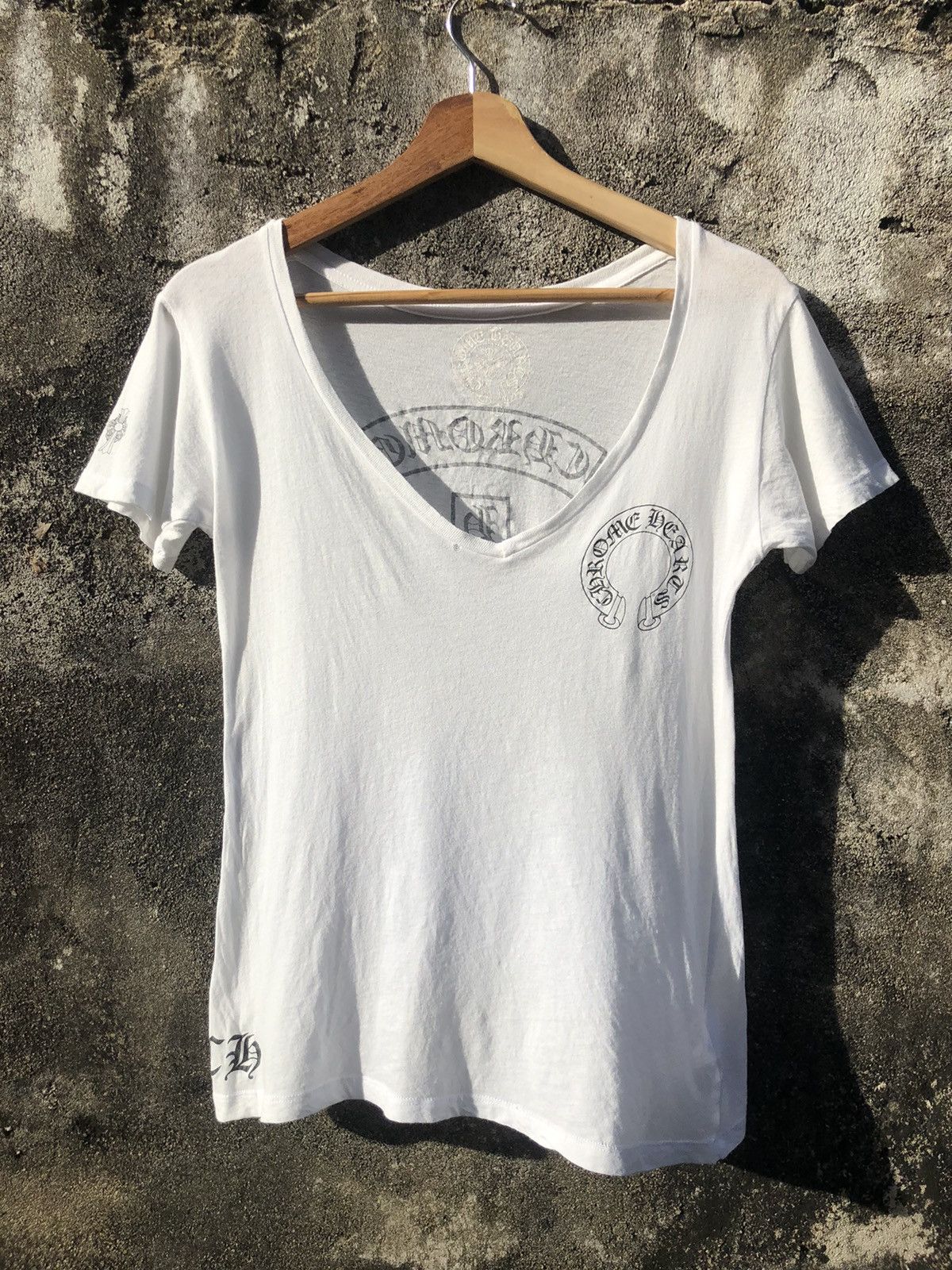 Chrome Hearts ホワイト Vネック Tシャツ 楽天市場】クロムハーツ レディース 半袖Tシャツ Vネック新作