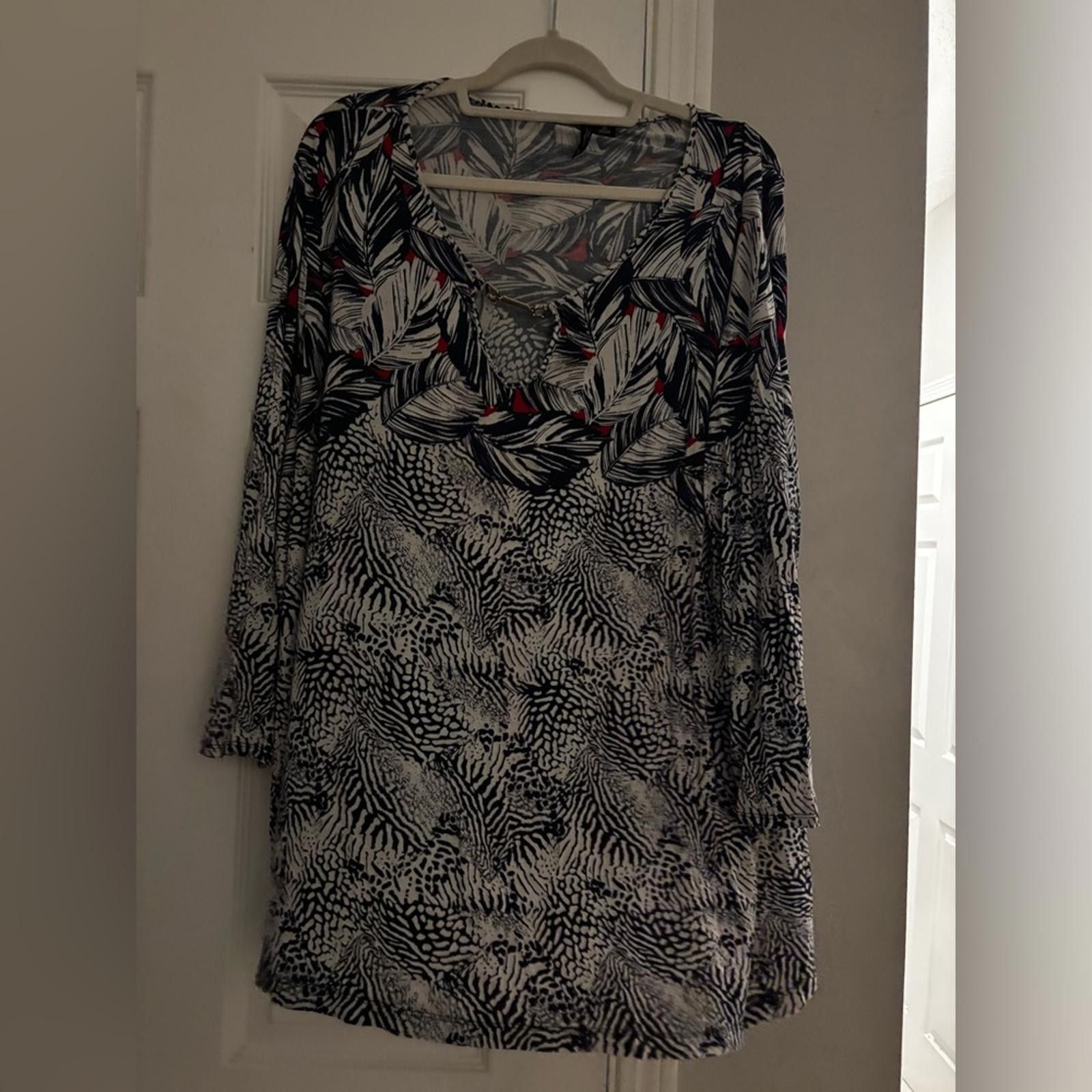 Other New Directions Black and White Leaf Pattern Dress Size 3XL / US 20-22 - 1 Thumbnail