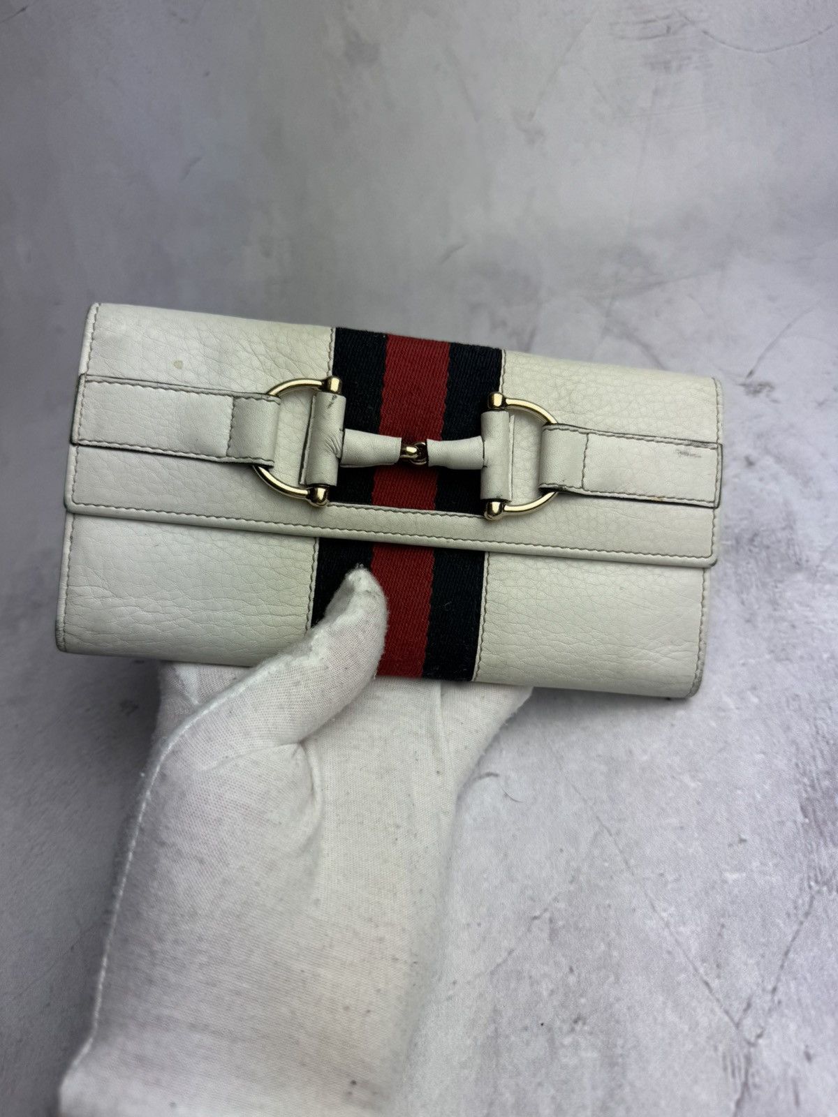 Gucci Gucci Wallet Vintage White Size ONE SIZE - 1 Thumbnail