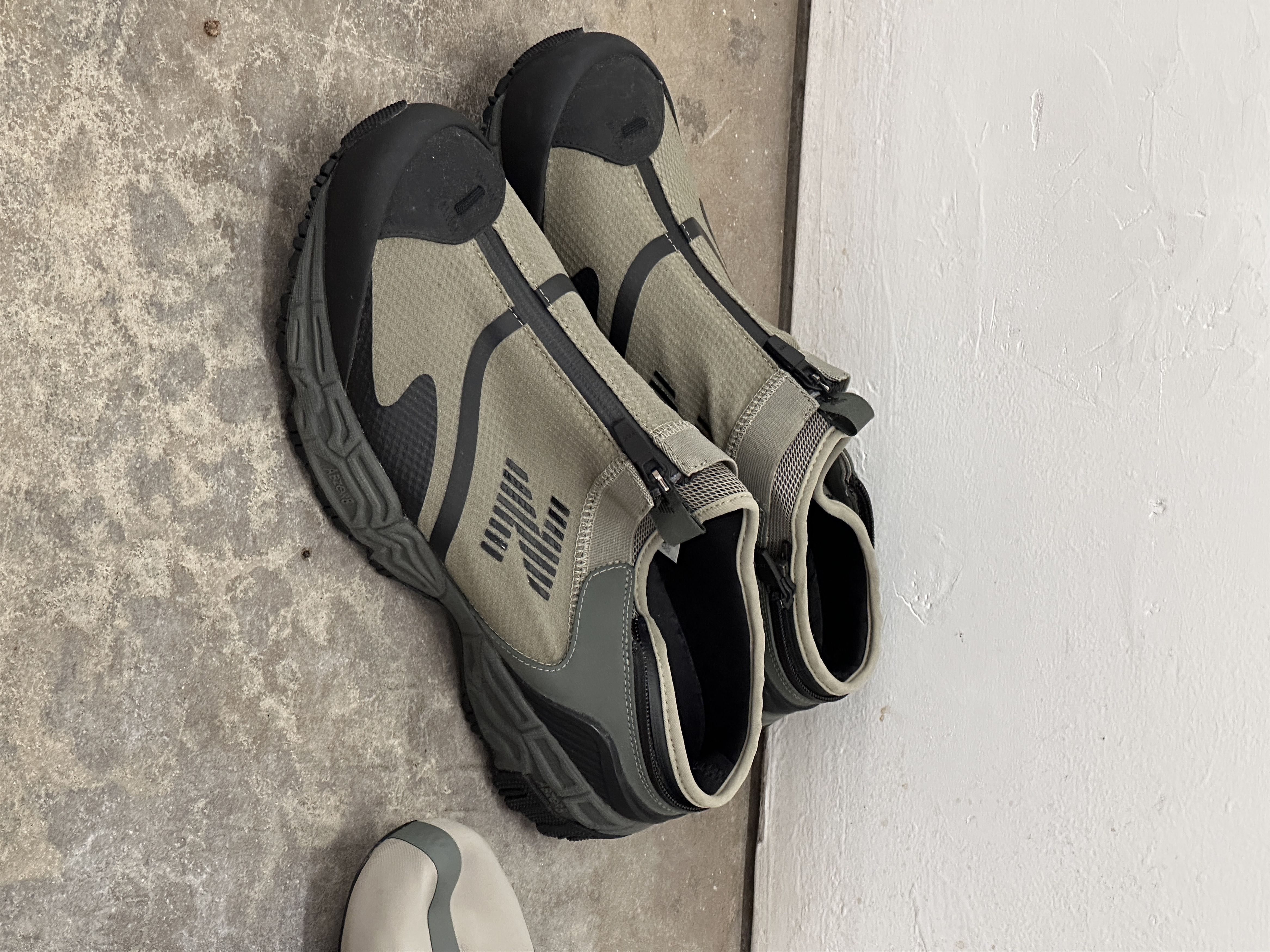 New Balance × Snow Peak New Balance, Tokyo Design Studio, Snow Peak. Niobium 11. 003 Size US 11 / EU 44 - 3 Thumbnail