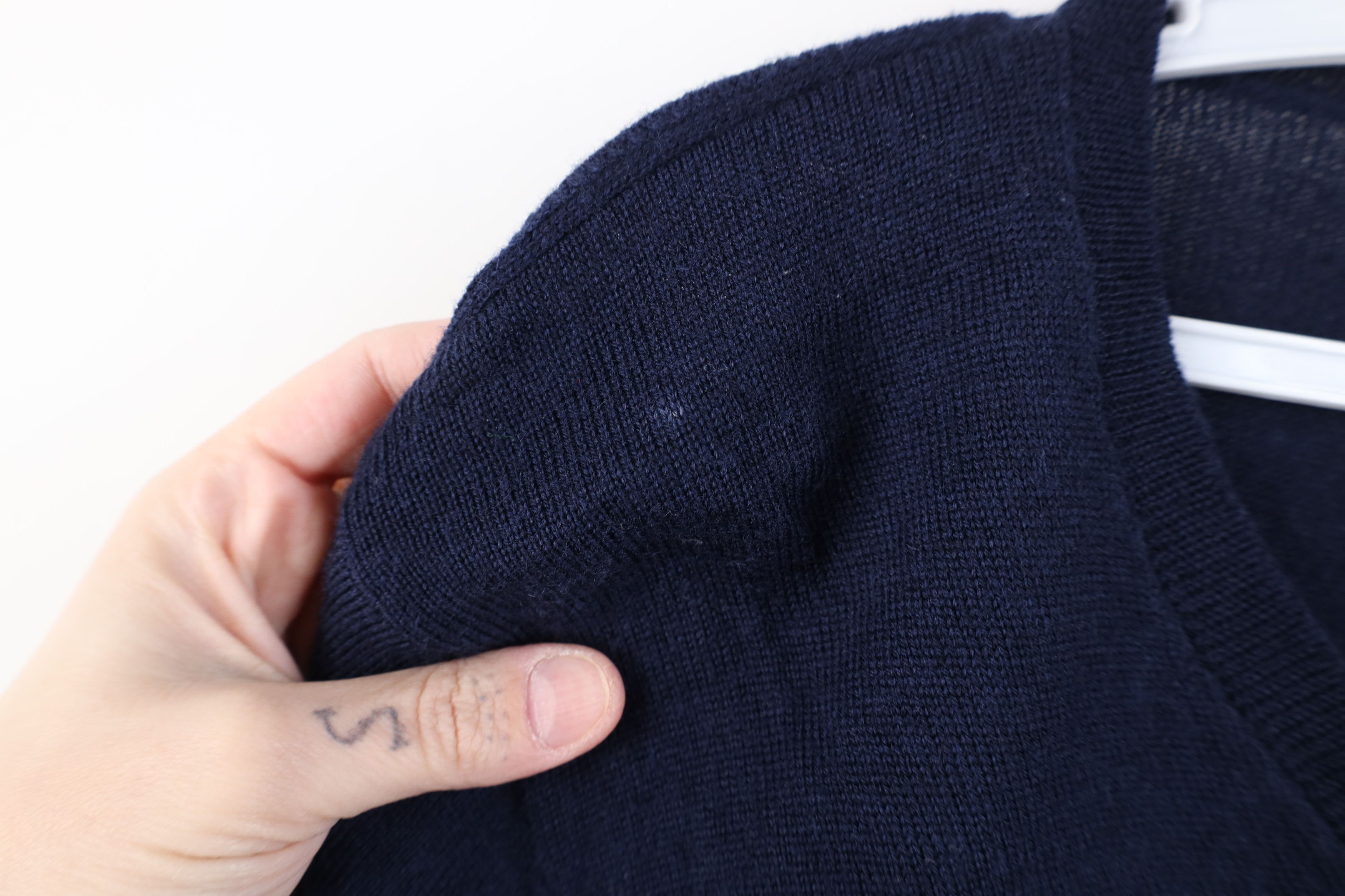 Gap Vintage Y2K Gap Fine Merino Knit V-Neck Sweater Navy Blue Size US S / EU 44-46 / 1 - 5 Thumbnail