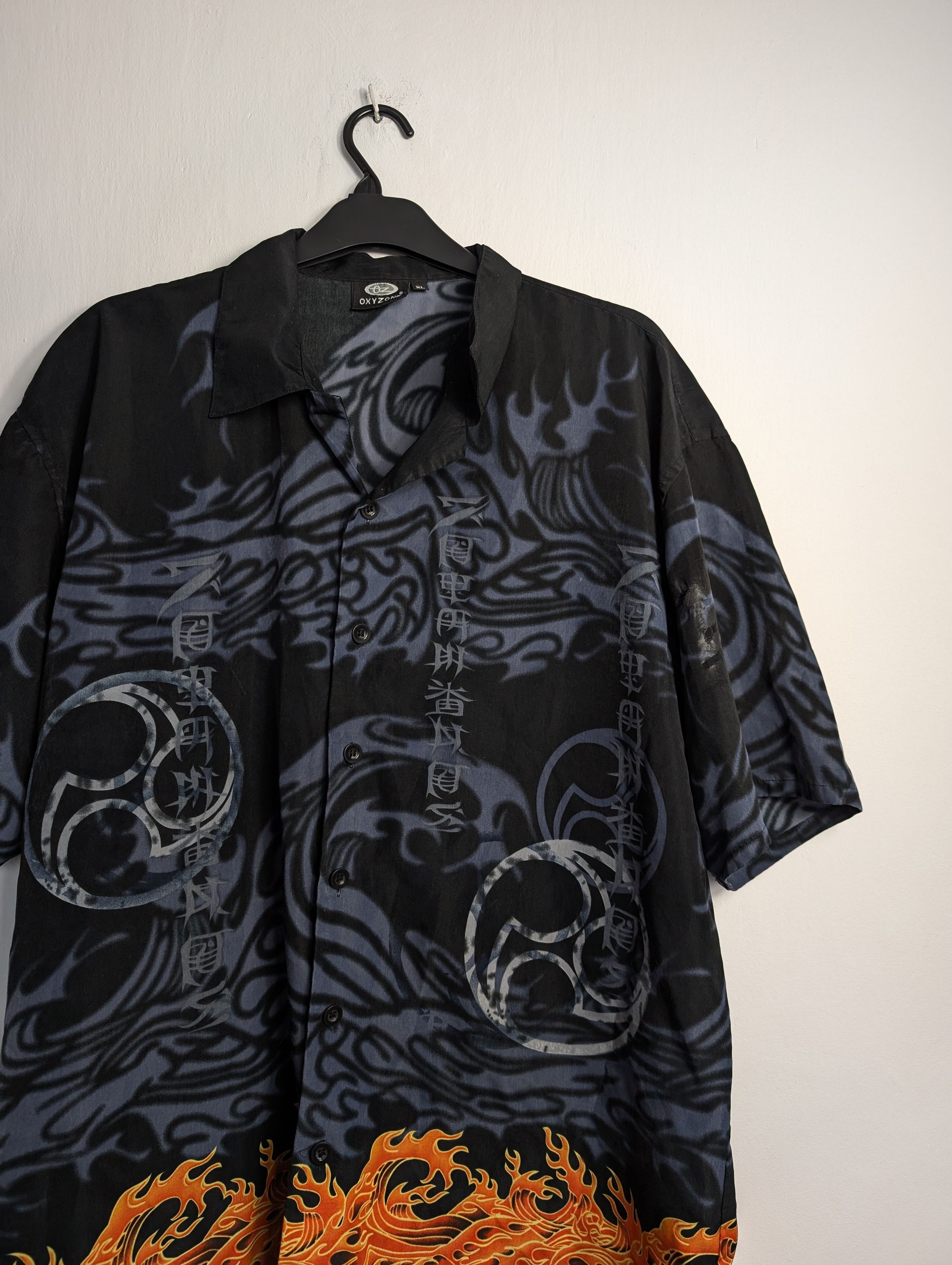 Vintage Y2K Dragon Print Flames Button Up Shirt Streetwear Size US XL / EU 56 / 4 - 2 Thumbnail