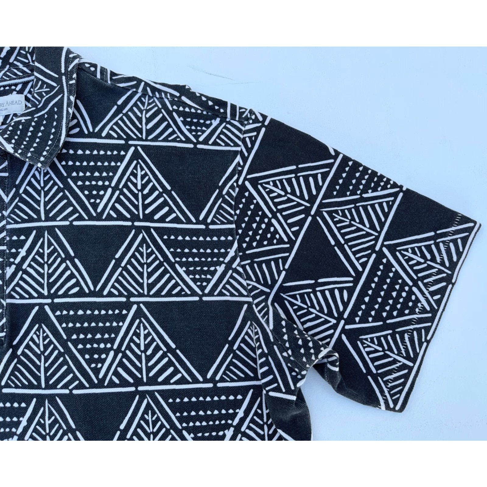 The Territory Ahead The Territory Ahead Polo Shirt All Over Print Sz L Mens Polo Shirt Dark Gray 100% Cotton Geometric Pattern Vintage? (omit vintage since not specified) Size US L / EU 52-54 / 3 - 6 Thumbnail