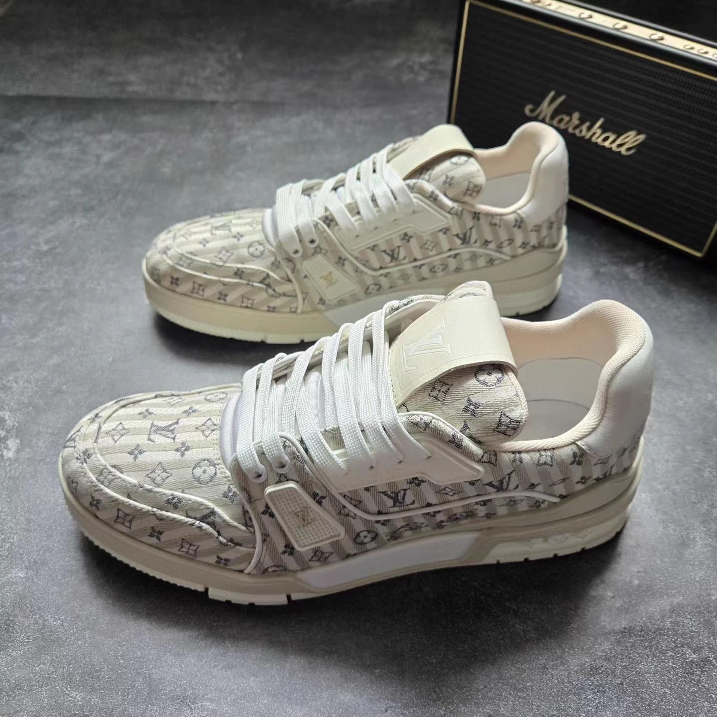 Louis Vuitton LV TRAINER Grey Monogram Sneakers 7.5/41.5 Size US 7.5 / EU 40-41 - 1 Thumbnail