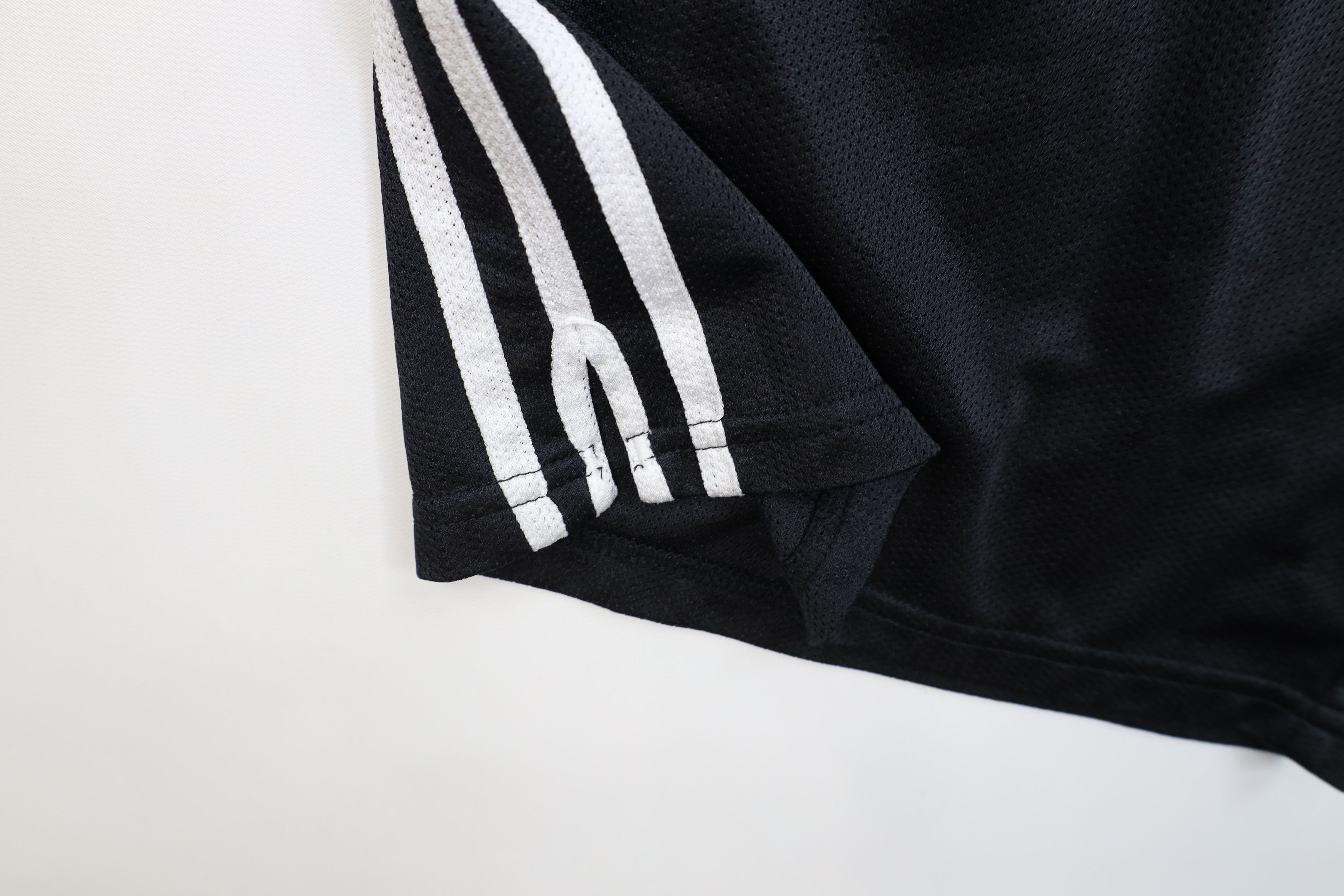 Adidas Vintage Y2K Adidas Striped Mesh Above Knee Shorts Black Size US 34 / EU 50 - 6 Thumbnail