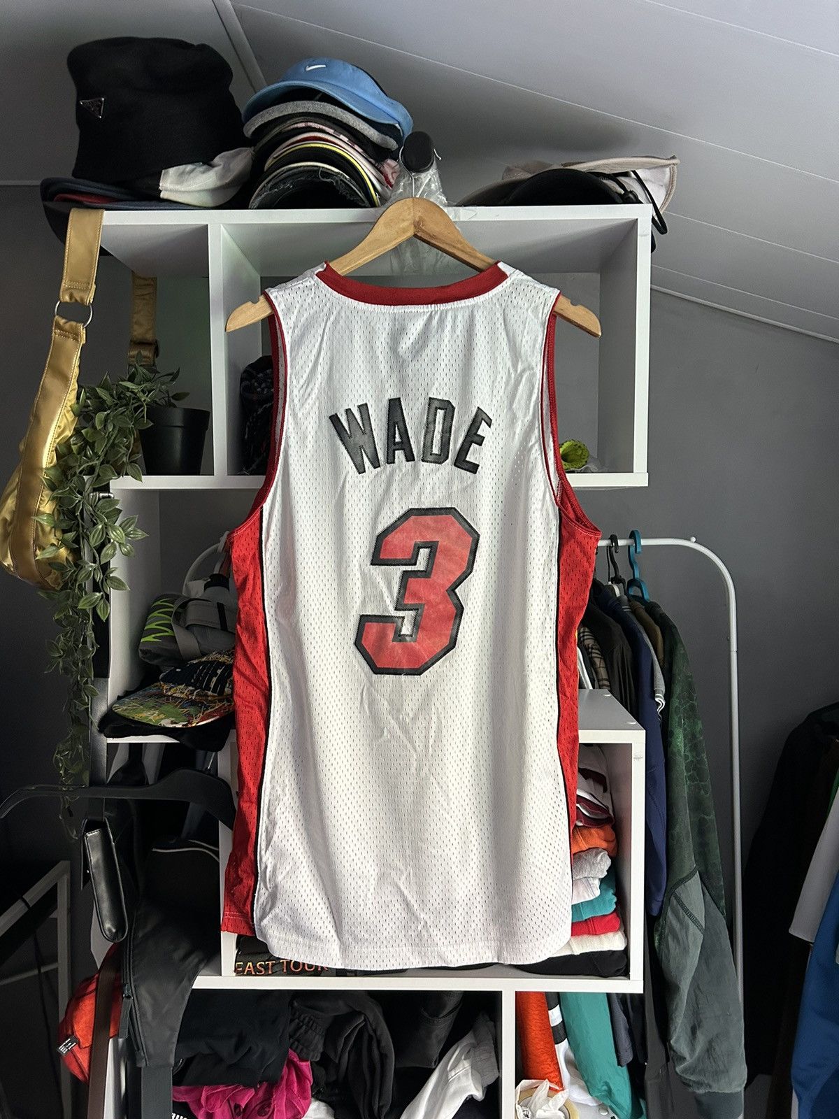 Adidas × NBA Vintage Miami Heat Dwyane Wade 3 NBA Adidas Stitched Jersey Size US S / EU 44-46 / 1 - 1 Thumbnail
