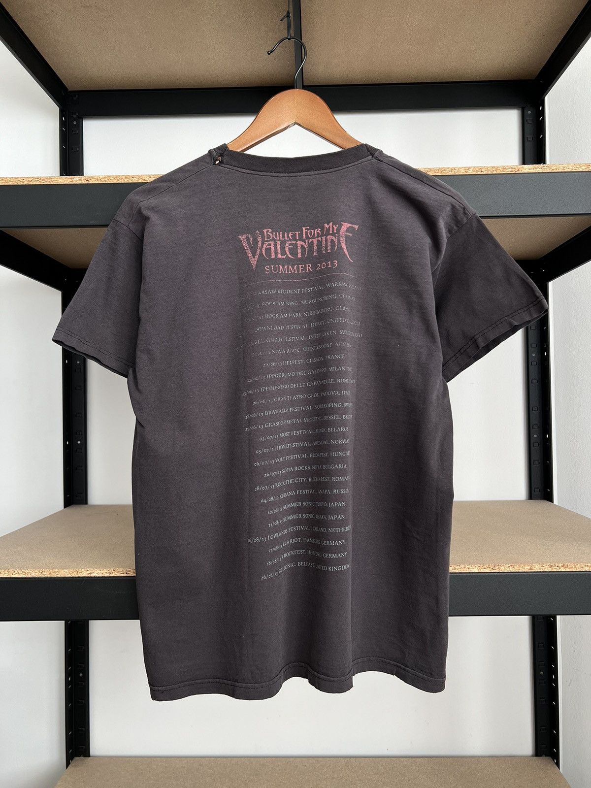 Band Tees Vintage 2013 Bullet for my Valentine Sun Faded Y2k T-shirt Size US M / EU 48-50 / 2 - 4 Thumbnail