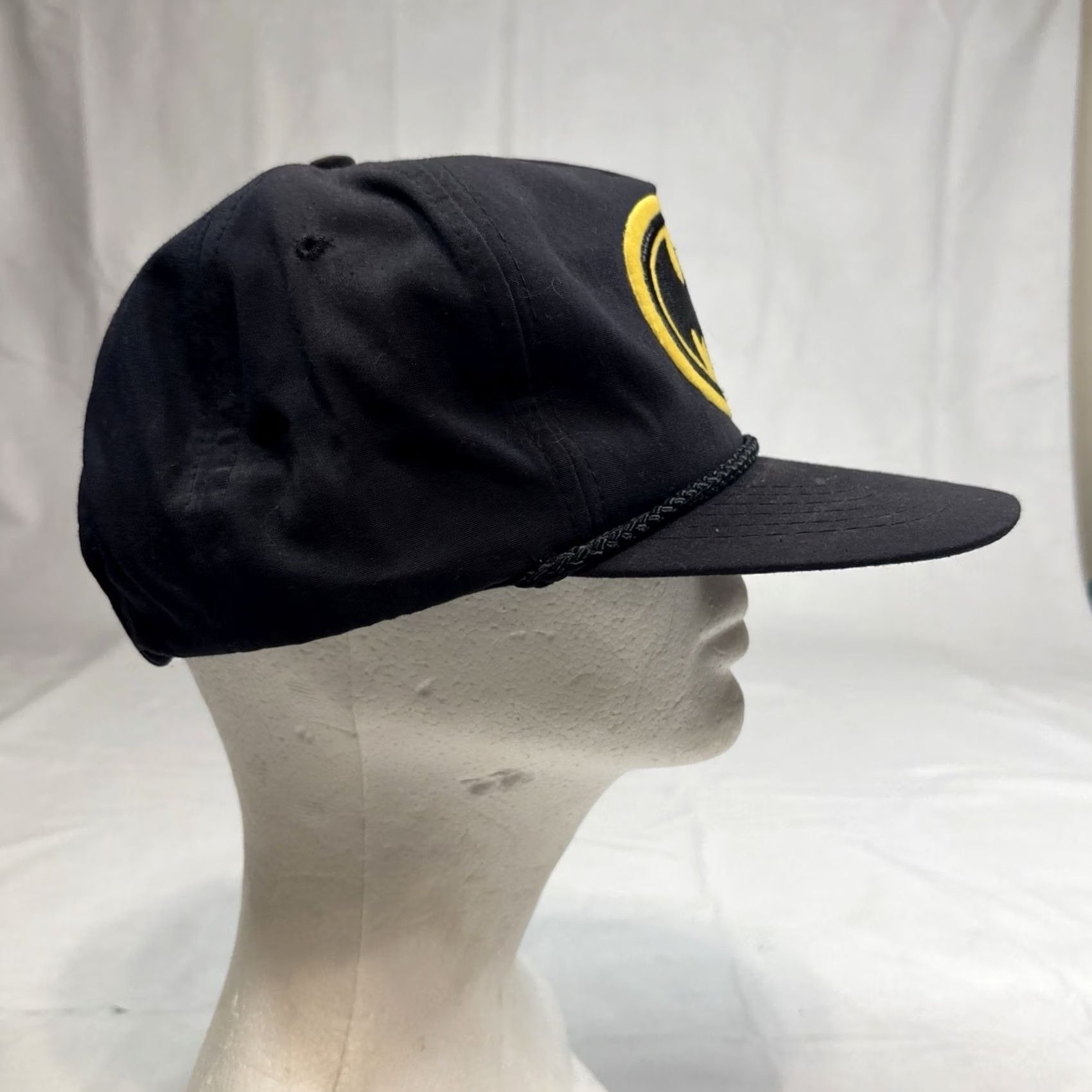 DC Comics VINTAGE Batman DC Comics Men's 3D Embroidered Logo Dad Fit Snapback Hat Cap Size ONE SIZE - 2 Thumbnail