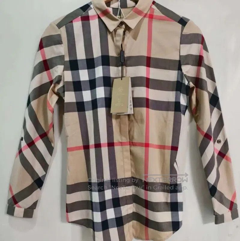 Burberry Burberry XS Khaki Short Sleeve Shirt. Size XS / US 0-2 / IT 36-38 - 1 Thumbnail