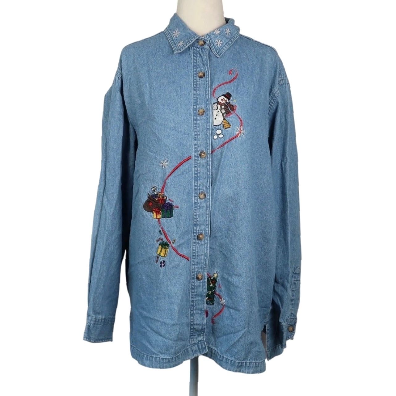 Bill Blass VINTAGE Bill Blass Blue Denim Button-Down Shirt Women L Christmas Snowman Embroidered Long Sleeve 100% Cotton Size L / US 10 / IT 46 - 2 Thumbnail