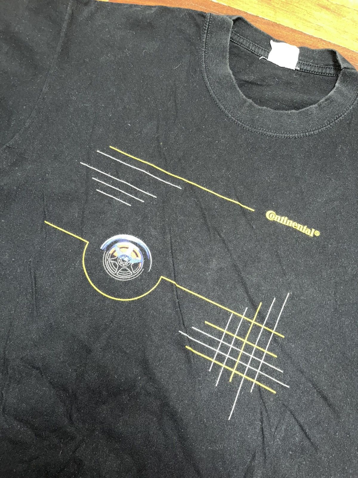 Formula 1 × Vintage Continental Vintage 90s Racing Tyre T Shirt Size US XXL / EU 58 / 5 - 2 Thumbnail