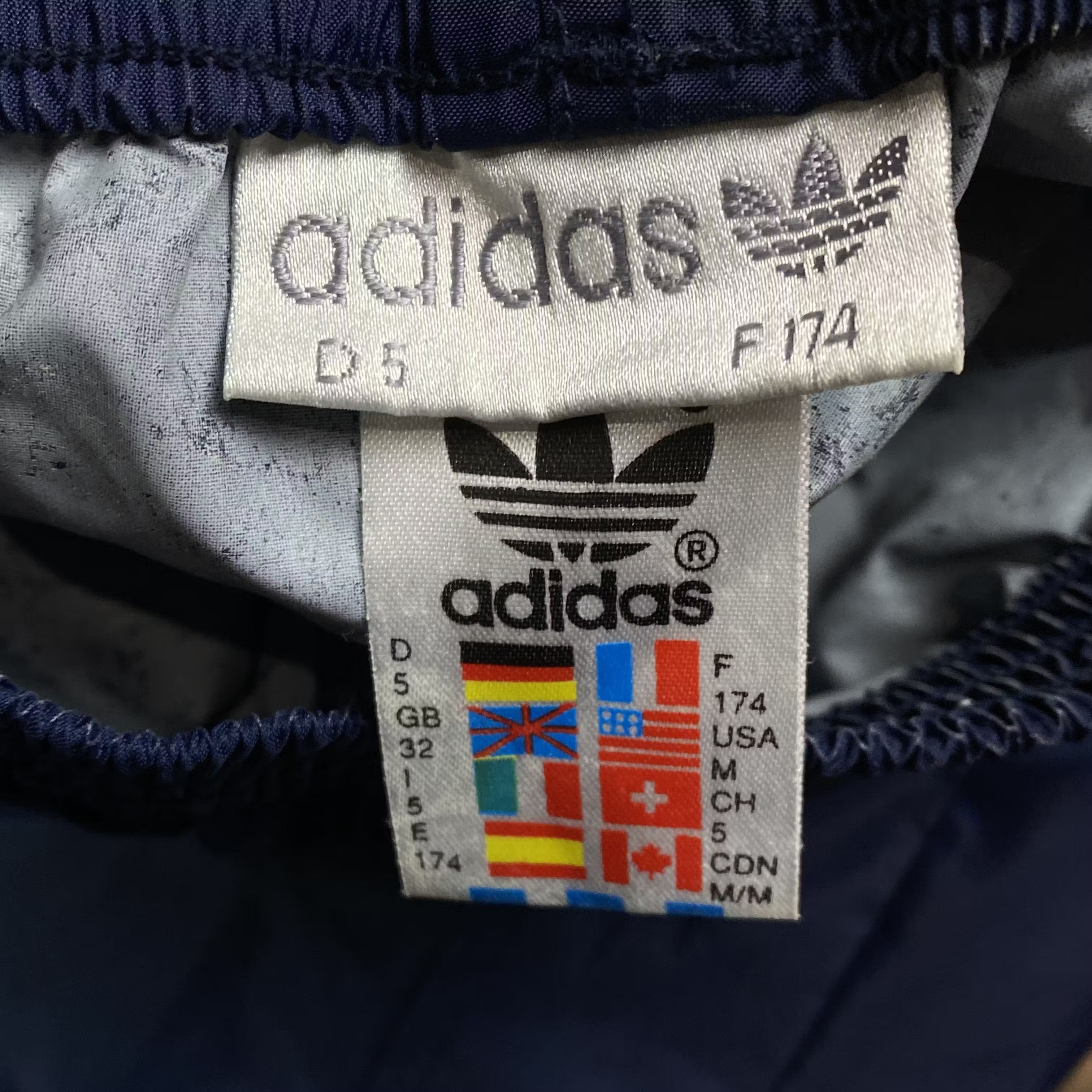 Adidas × Vintage Men’s Pants Jogger Adidas Vintage Size M Size US 32 / EU 48 - 4 Thumbnail