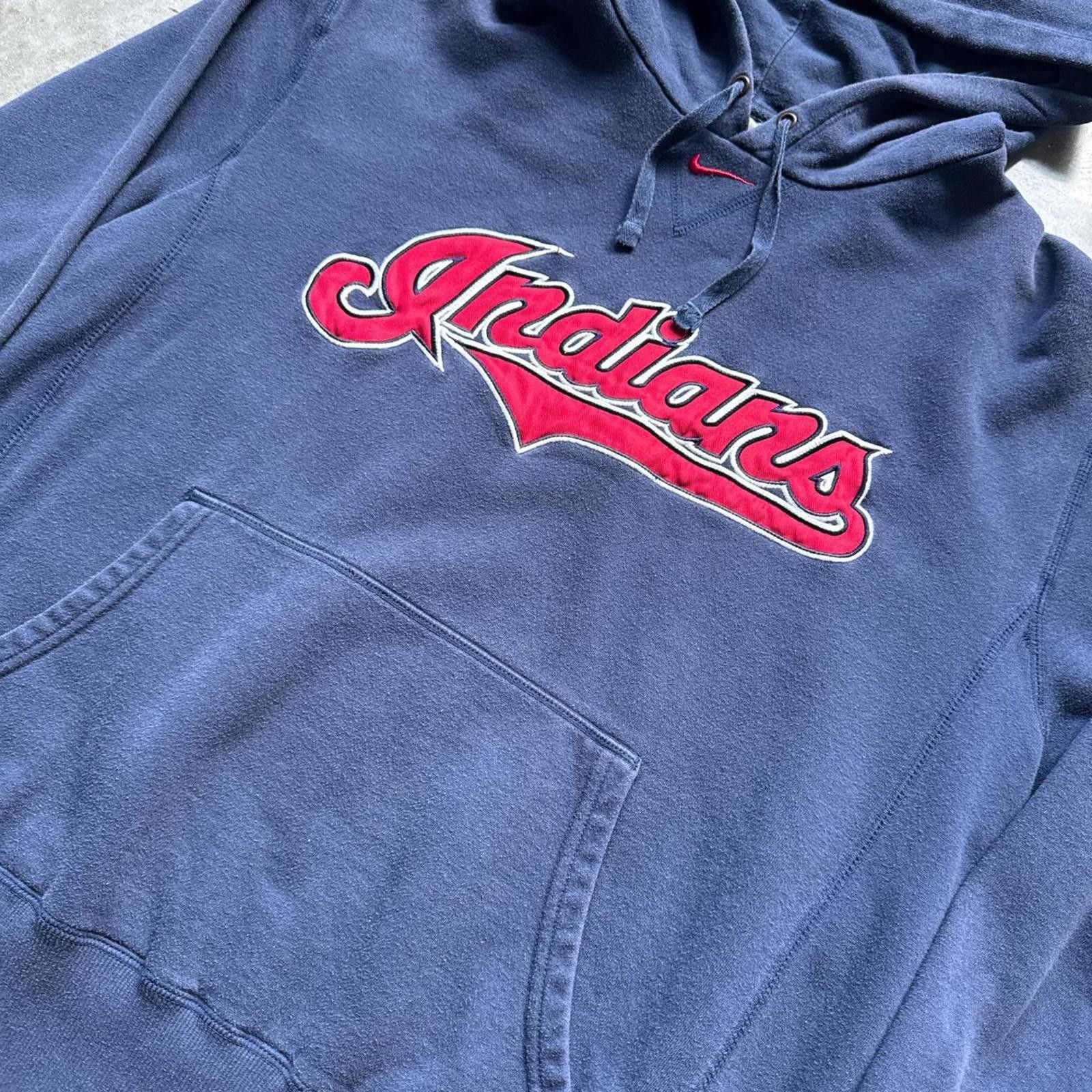 Nike Vintage Y2k MLB Cleveland Indians Center Swoosh Nike Hoodie Size US M / EU 48-50 / 2 - 3 Thumbnail