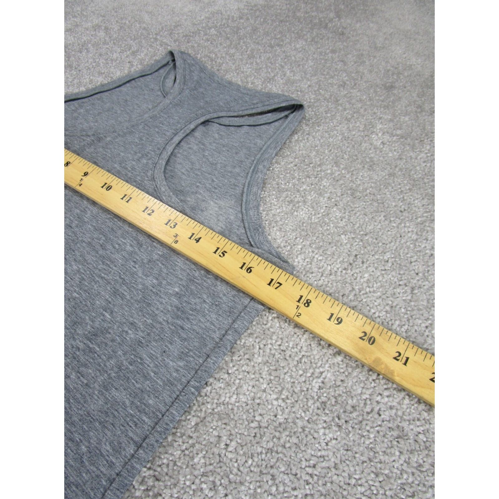 Outdoor Voices Outdoor Voices Tank Basic Shirt Womens Small Gray Racerback Back Training Gym S Mens Womens Boys Girls Size S / US 4 / IT 40 - 5 Thumbnail
