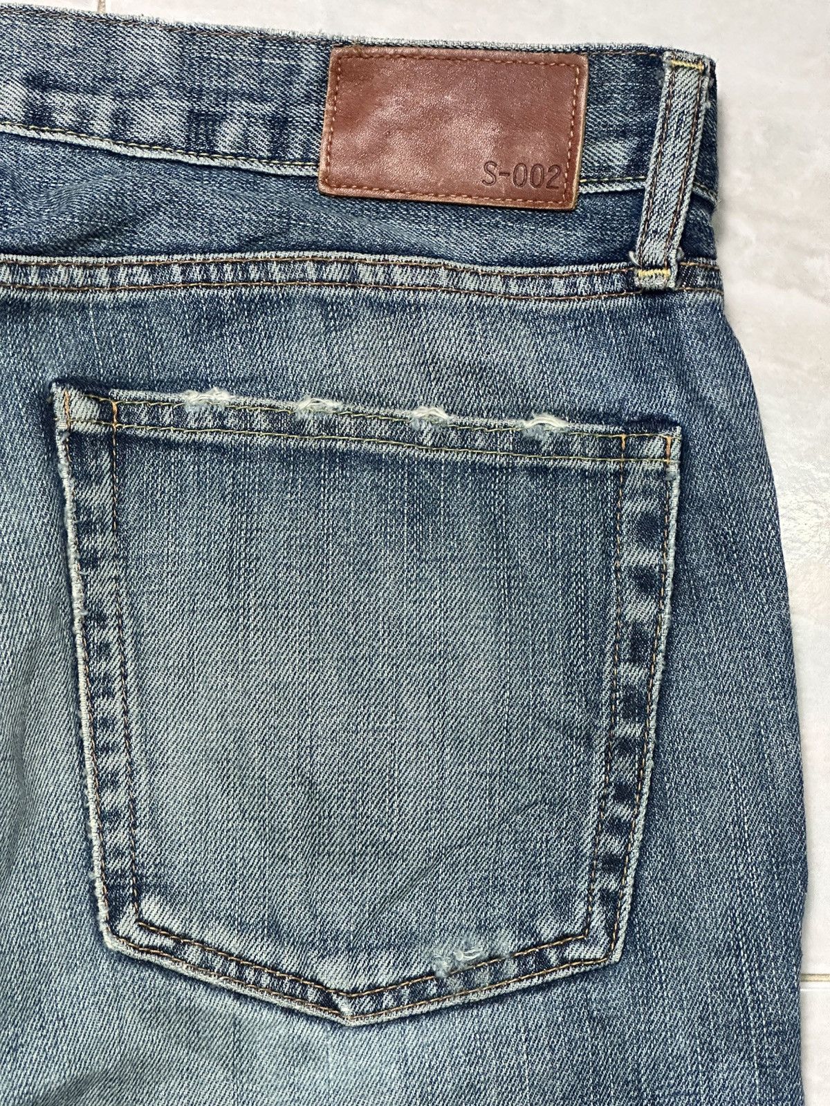 Uniqlo Uniqlo Vintage Distressed With Patches & Baggy Loose Faded Size US 33 - 7 Thumbnail