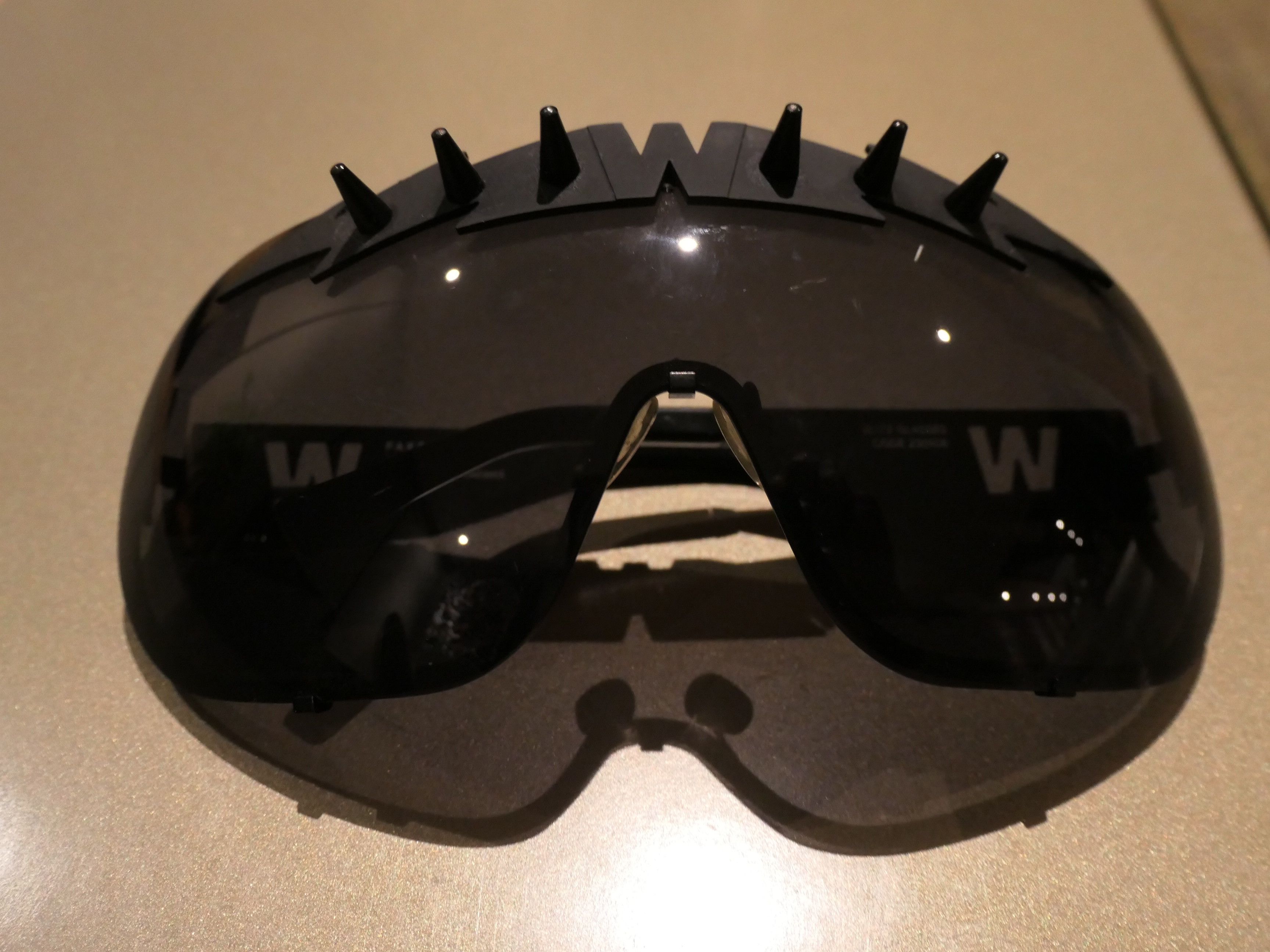 Walter Van Beirendonck Walter Van Beirendonck x FAKBYFAK Spike Shield Sunglasses Size ONE SIZE - 2 Thumbnail