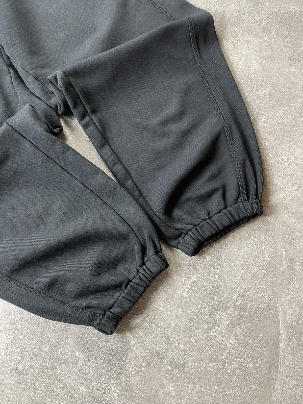 Moschino Moschino Couture Black Logo Jogger Pants Relaxed Tapered Fit Size US 32 / EU 48 - 3 Thumbnail