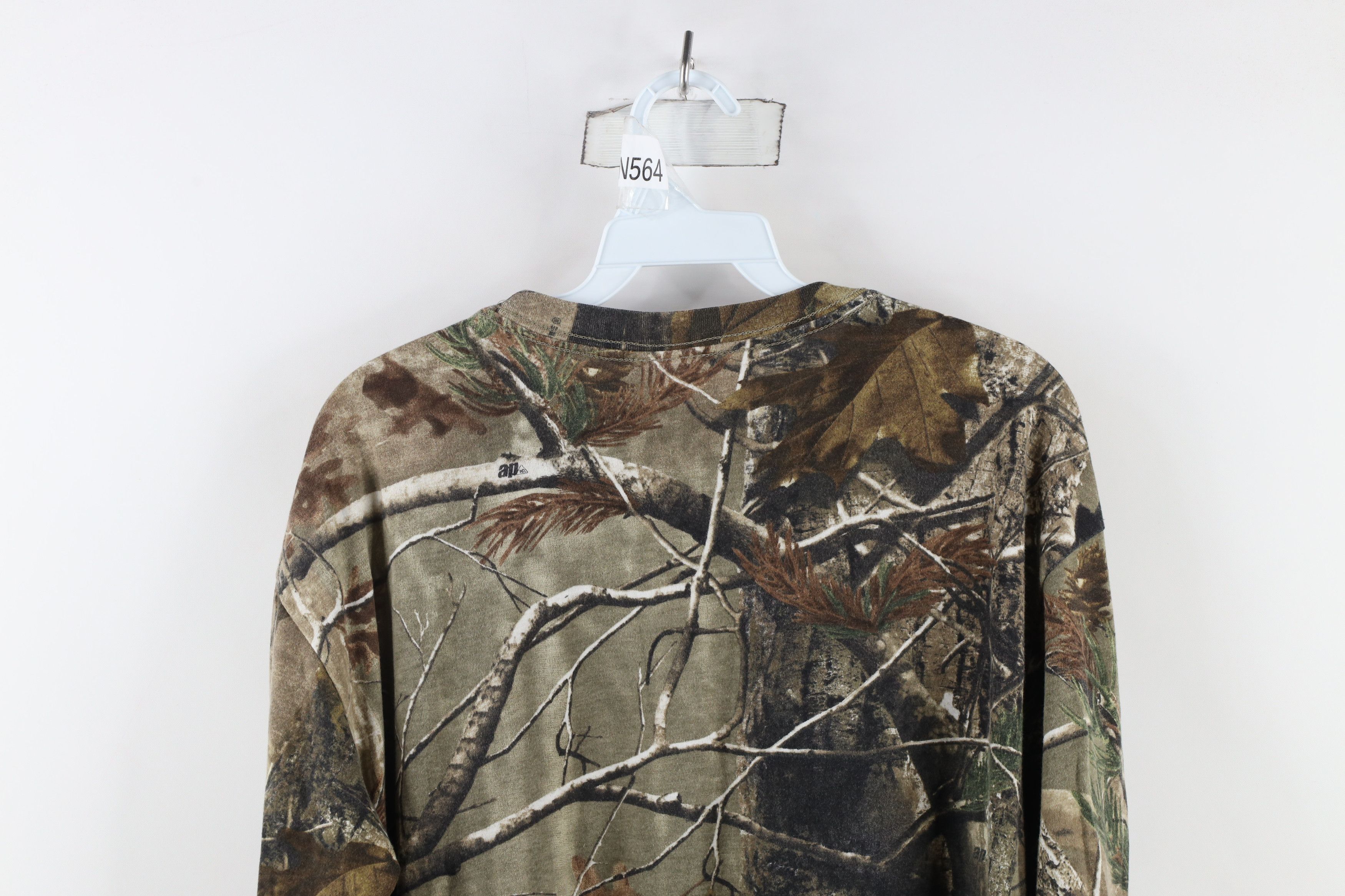 Vintage Vintage Realtree Camouflage Spell Out Long Sleeve T-Shirt Size US L / EU 52-54 / 3 - 8 Thumbnail