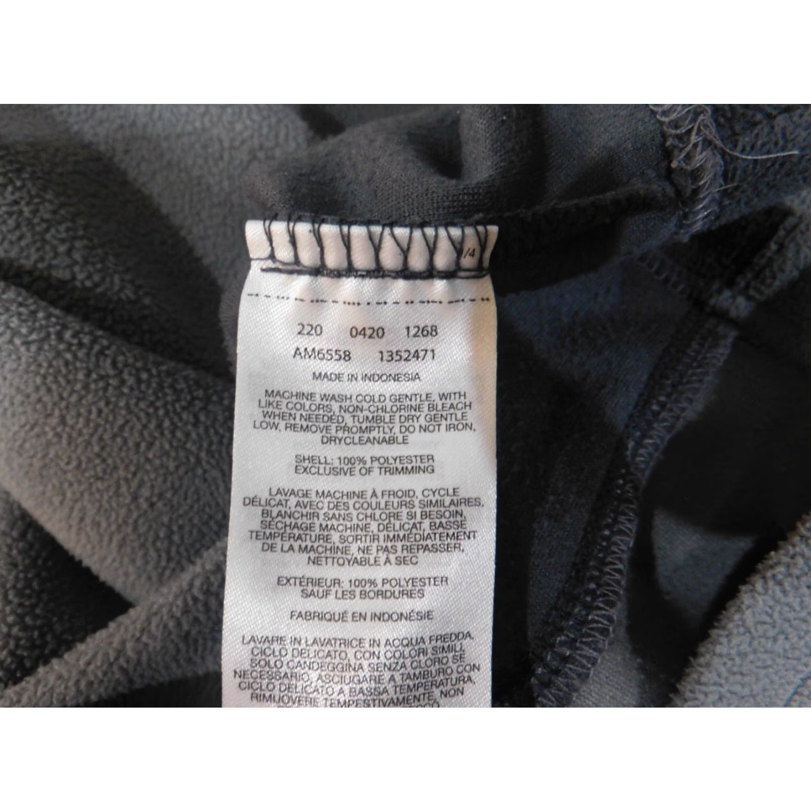 Vintage Columbia Sweatshirt Men L Gray Fleece 1/4 Zip Outdoors Hiking Camping Pullover Hooded Regular Long Sleeve Logo Pattern Solid Size US L / EU 52-54 / 3 - 6 Thumbnail