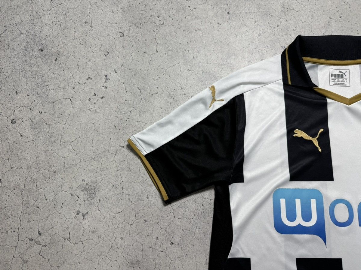 Puma Puma FC Newcastle United 2016/2017 Soccer Jersey Vintage Size US L / EU 52-54 / 3 - 3 Thumbnail