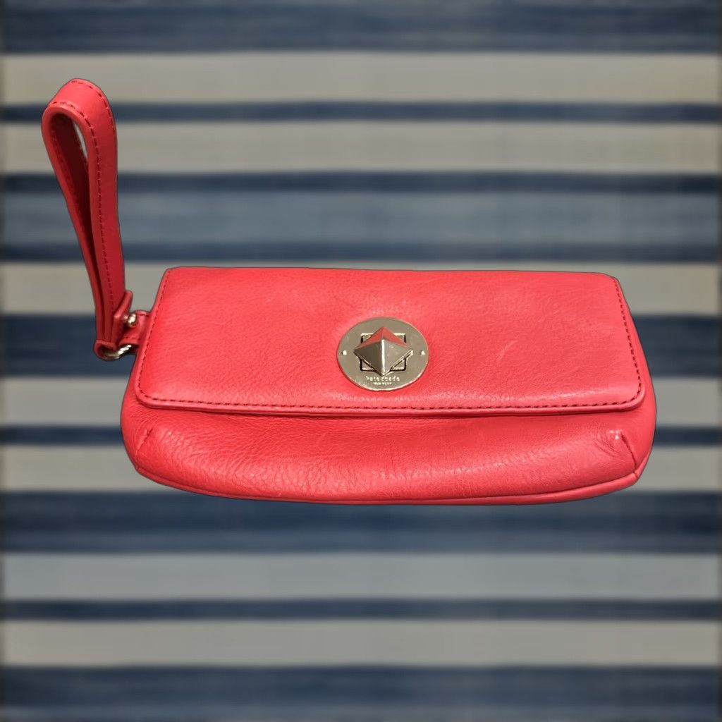 Vintage Kate Spade Chrystie Street Wristlet Purse Red Leather Medium Pyramid Turn Lock Womens Size ONE SIZE - 1 Thumbnail