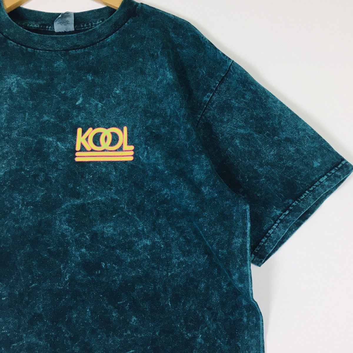 Vintage Rare Vintage Kool Cigarettes Neon Dye Tee Size US L / EU 52-54 / 3 - 6 Thumbnail