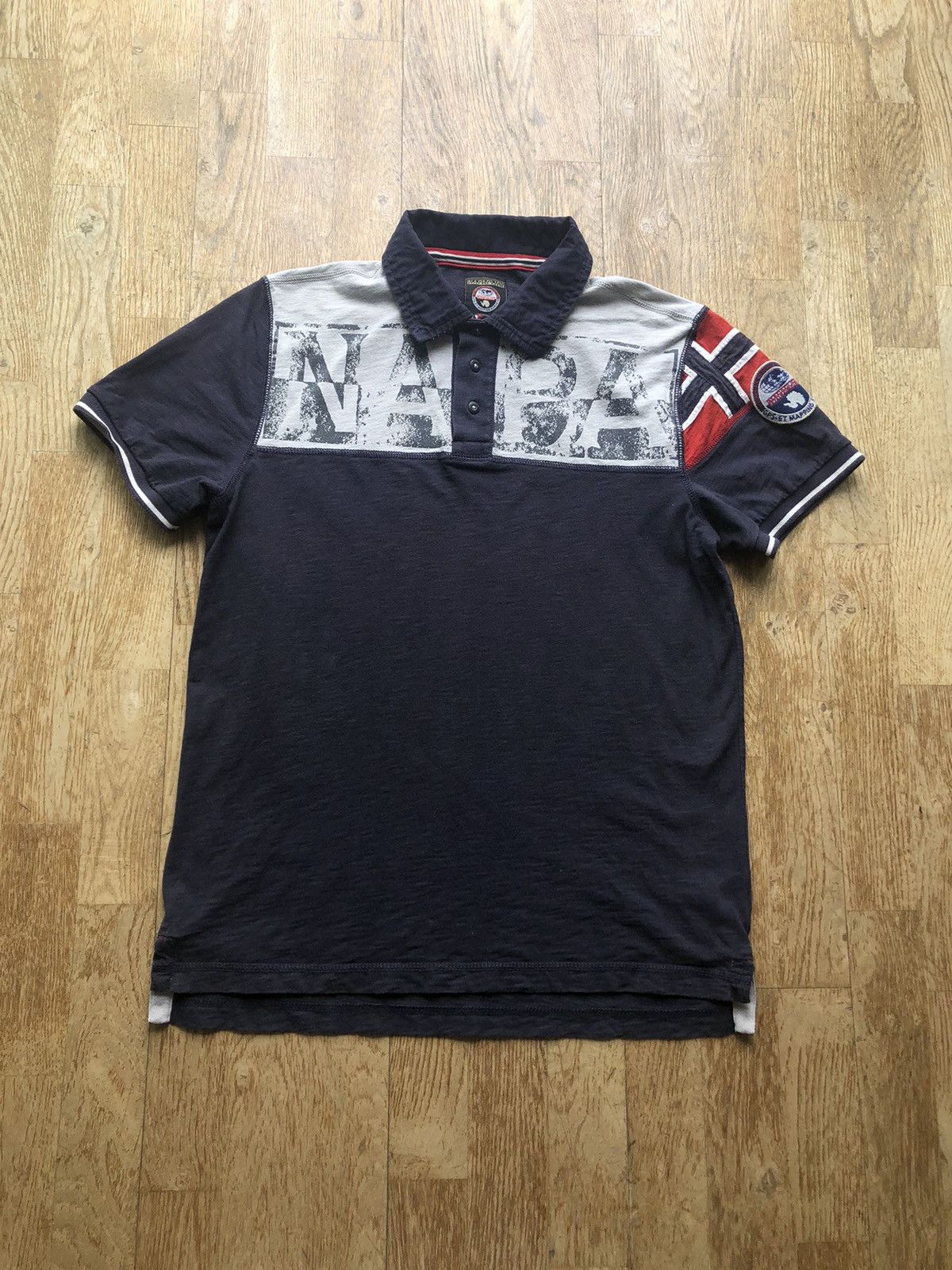 Napapijri NAPAPIJRI VINTAGE CLASSIC QUALITY POLO SHIRT Size US M / EU 48-50 / 2 - 1 Thumbnail
