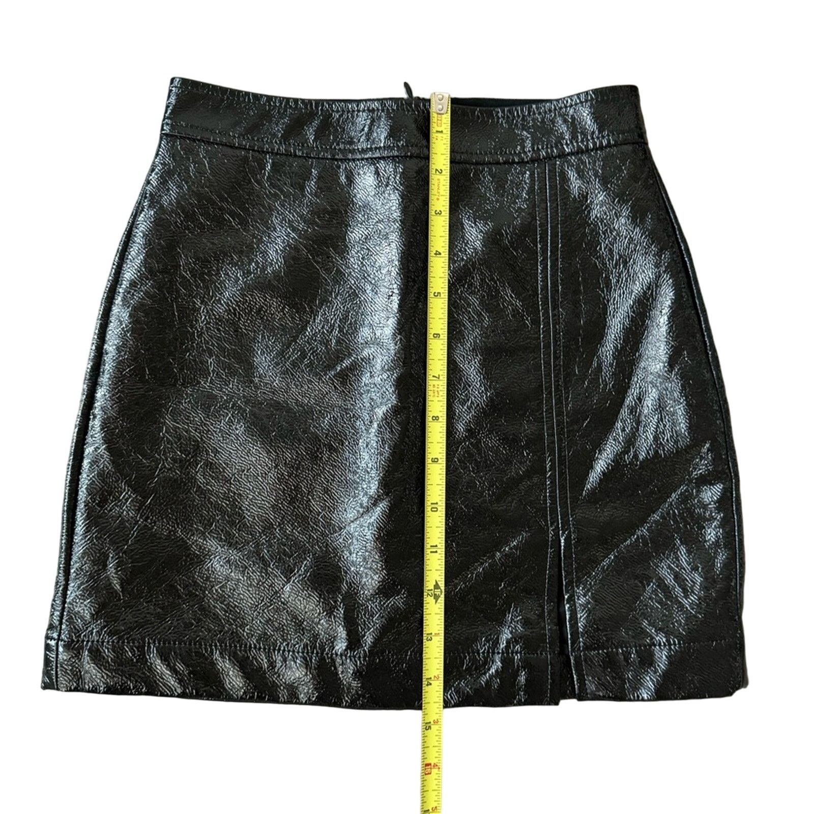 Aritzia Aritzia Wilfred Faux Leather Black Crinkle Skirt Size 24" / US 00 / IT 34 - 7 Thumbnail