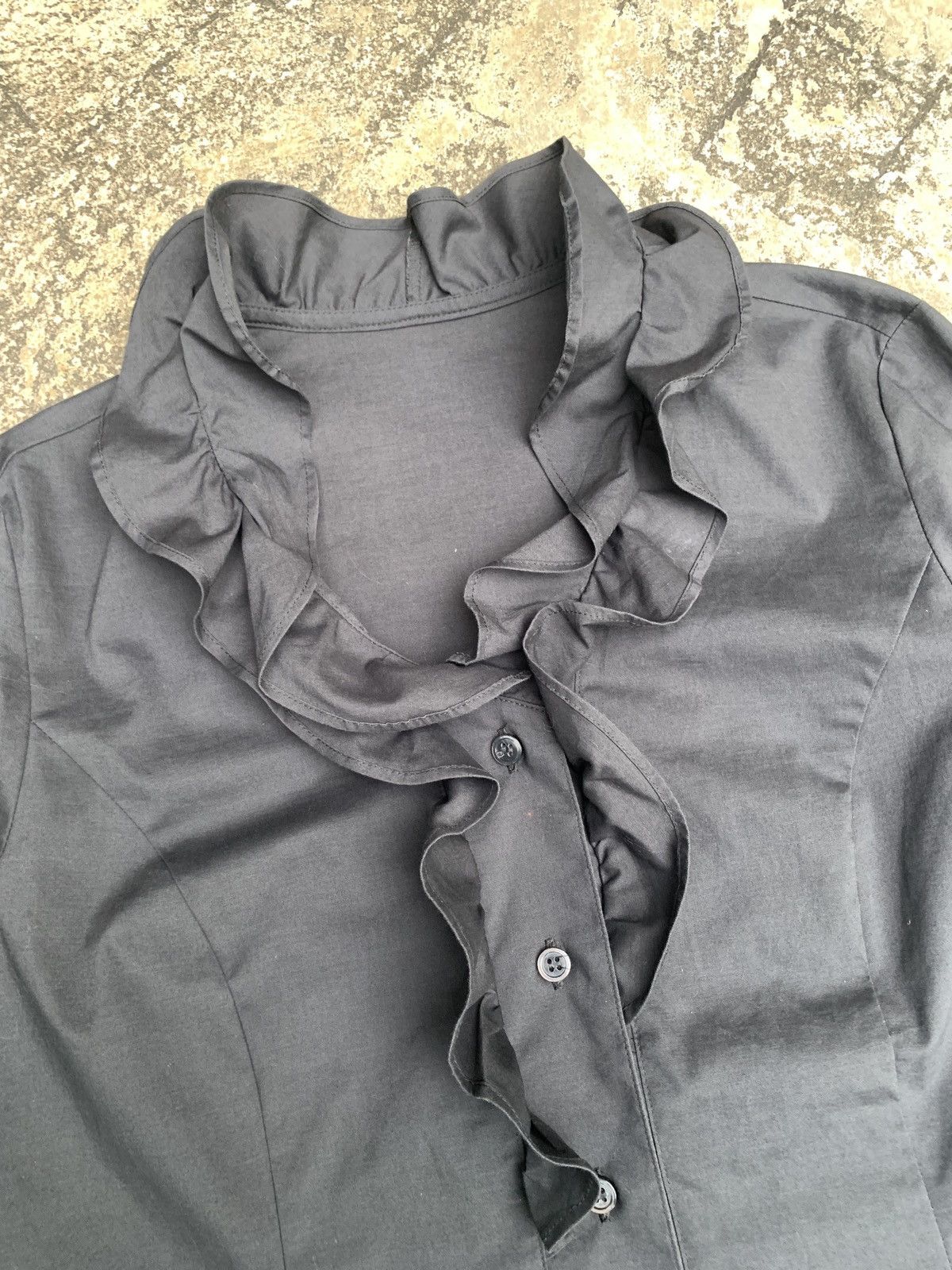 Japanese Brand 2000s Allure De Elle Japan Charcoal Ruffle Button Shirt Size S / US 4 / IT 40 - 3 Thumbnail