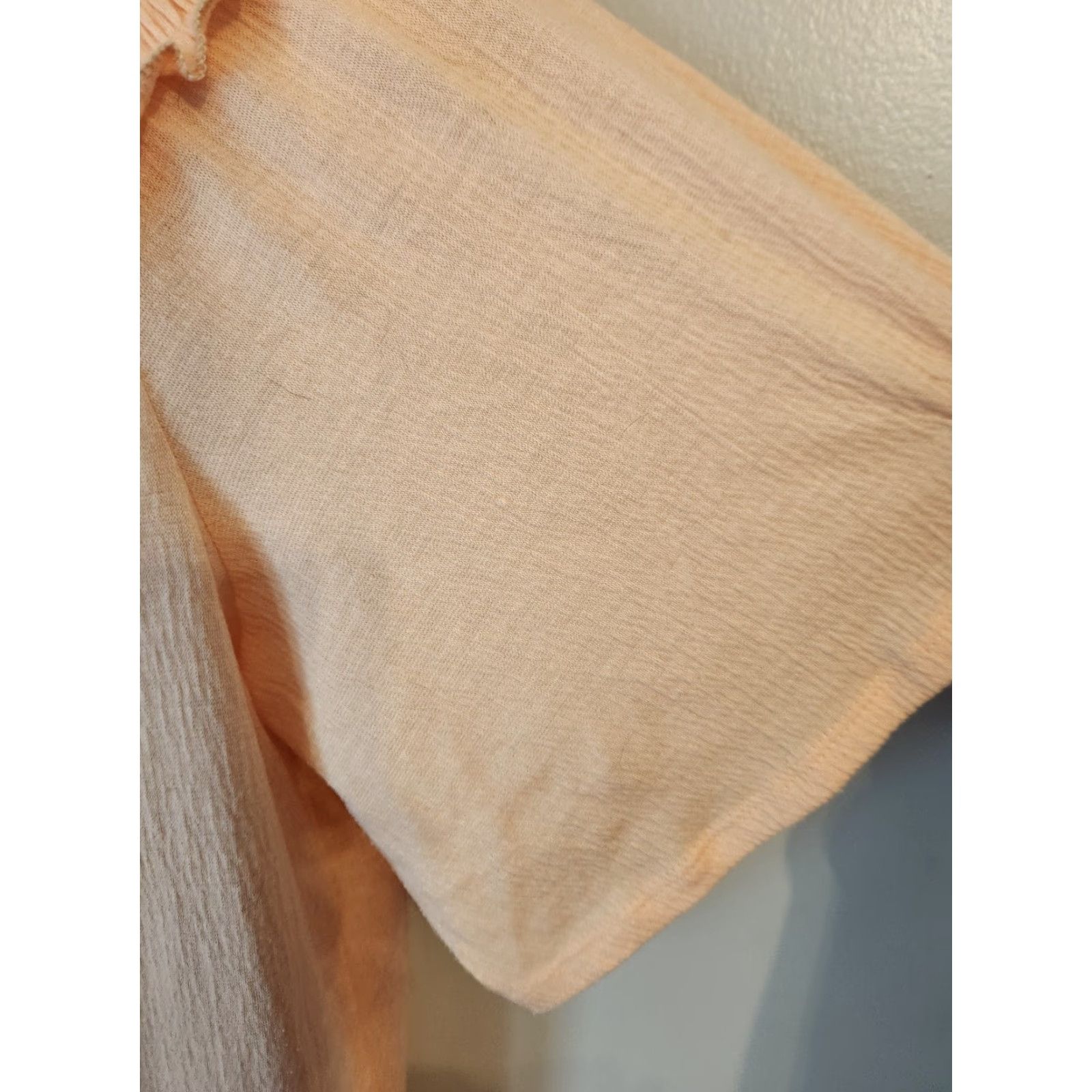 Vintage French Laundry Blouse Shirt 3X Peach Off the Shoulder Smocked Trim Rayon Polyester Spandex Casual Sleeve Womens Plus Size Size XXL / US 16-18 / IT 52-54 - 4 Thumbnail