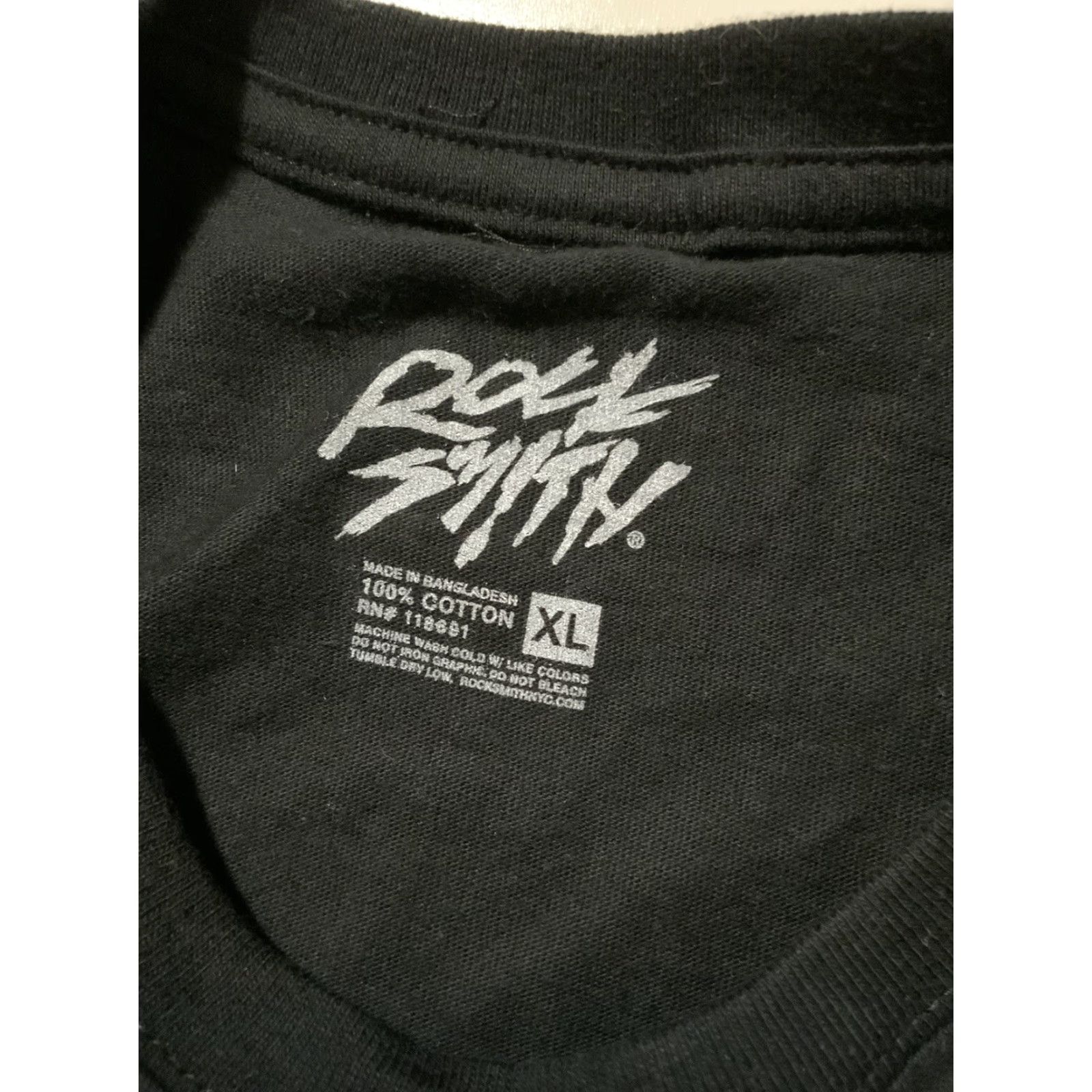 Vintage VINTAGE RockSmith NYC Who Shot YA Tupac Notorious BIG Biggie Smalls Graphic T-Shirt XL Men Black Shirt XXL? Size US XL / EU 56 / 4 - 4 Thumbnail