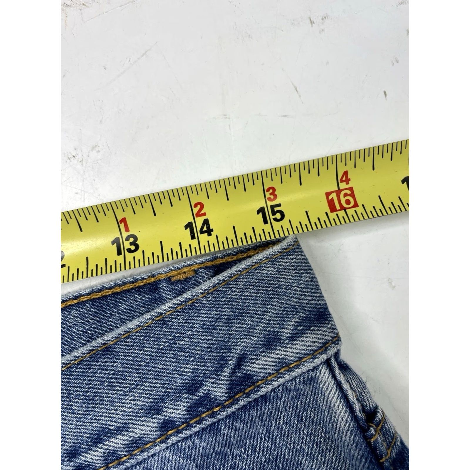 Levi's VINTAGE Levi's 550 Denim Shorts Mens 33 Blue Relaxed Fit Jorts Y2K Baggy Size US 33 - 3 Thumbnail