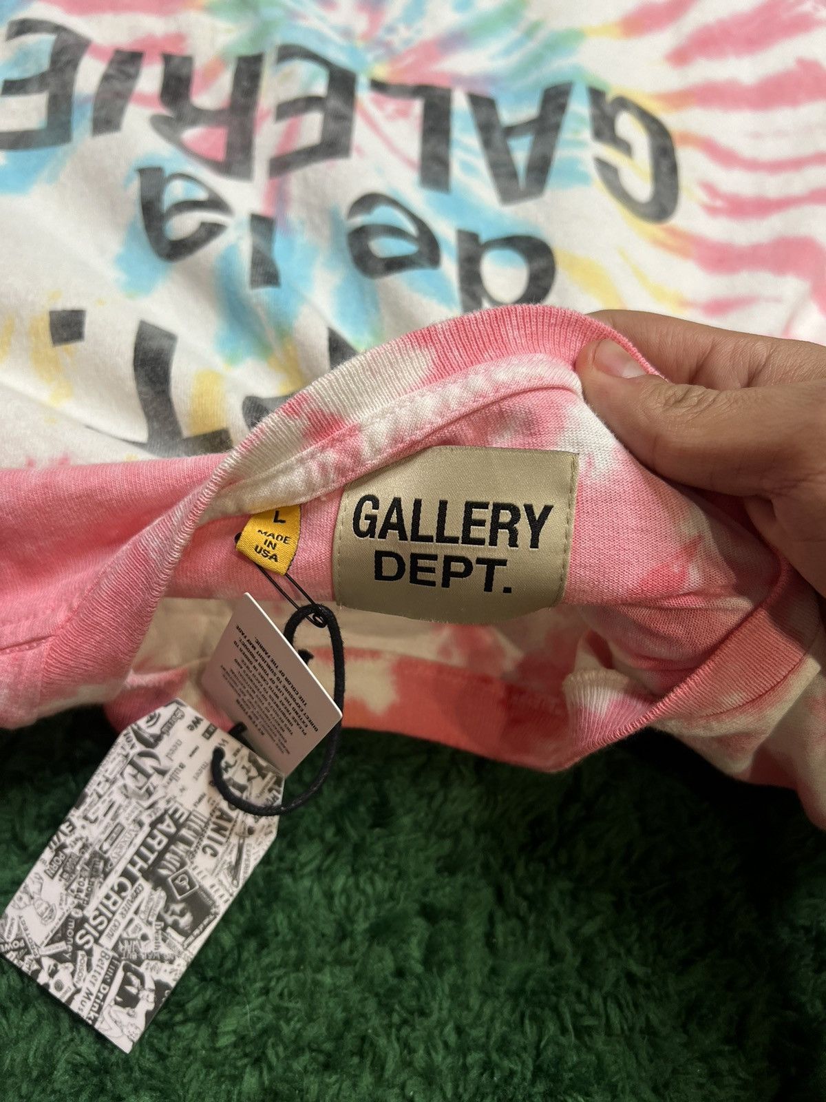 Gallery Dept. Gallery dept Tye Dye Tee Size US L / EU 52-54 / 3 - 5 Thumbnail