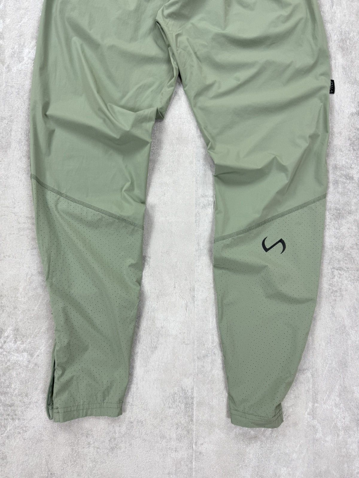 Designer TLF Redefine Impossible Athletic Track Pants Slim Fi size S Size US 29 - 8 Thumbnail