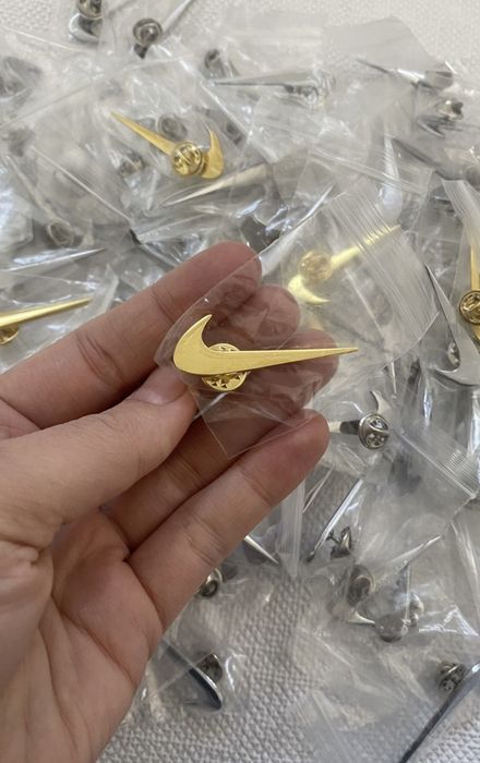 Silver nike best sale swoosh pin