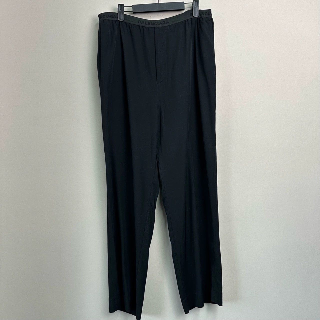 Balenciaga balenciaga letter print sports trousers size 48 Size US 31 - 1 Thumbnail