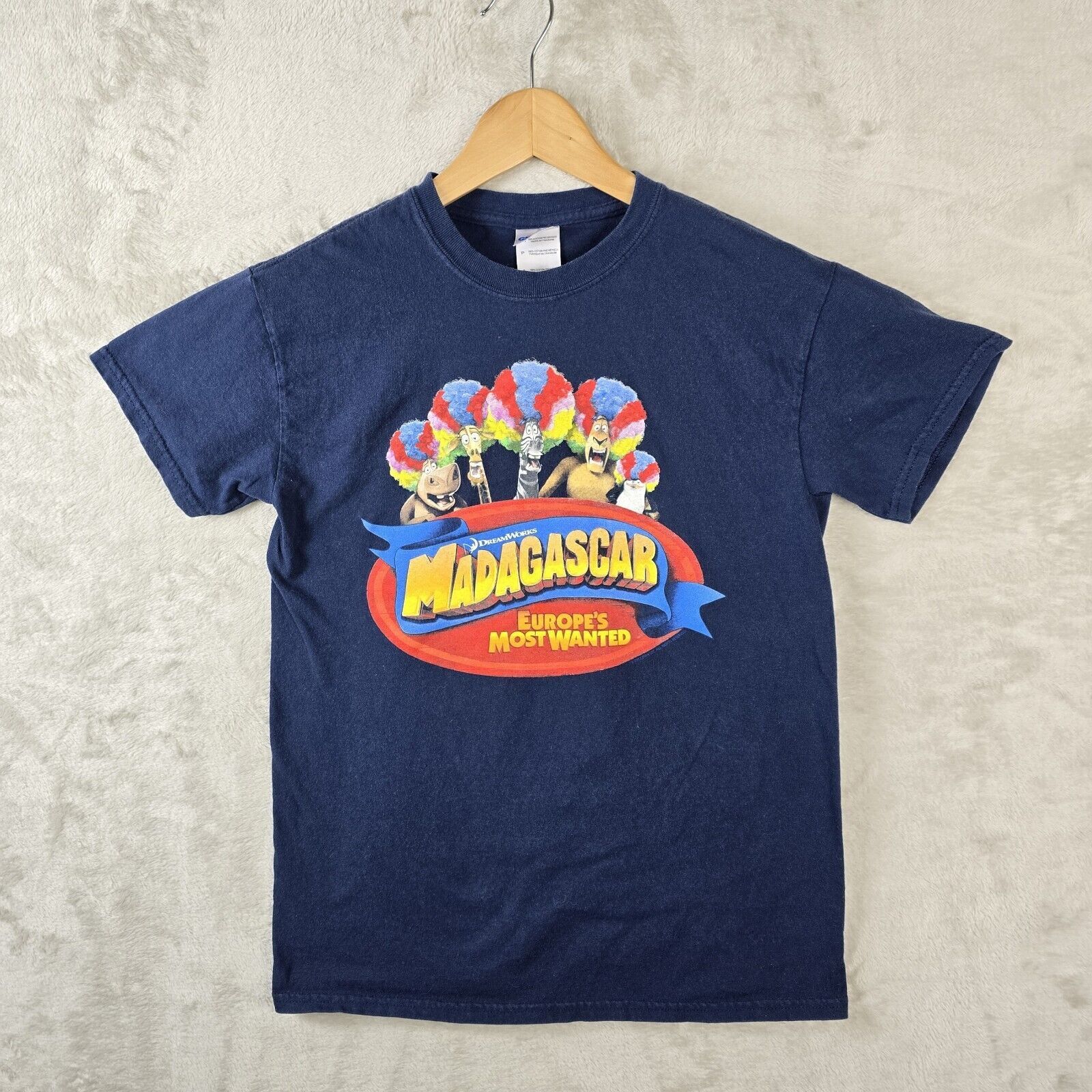 Gildan Madagascar Europes Most Wanted Promo Movie T-shirt Small Size US S / EU 44-46 / 1 - 2 Thumbnail