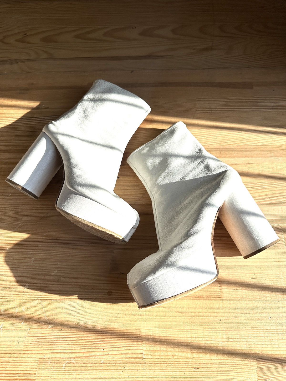 Maison Margiela Maison Margiela Mid Heel Tabi Ankle Boots Size US 8.5 / IT 38.5 - 3 Thumbnail