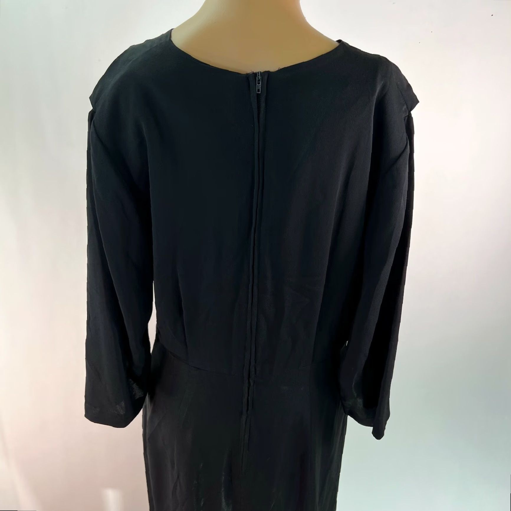 Vintage VINTAGE Floral A-Line Midi Dress Black Long Sleeve Crew Neck Back Zipper Size Large Women Size L / US 10 / IT 46 - 3 Thumbnail
