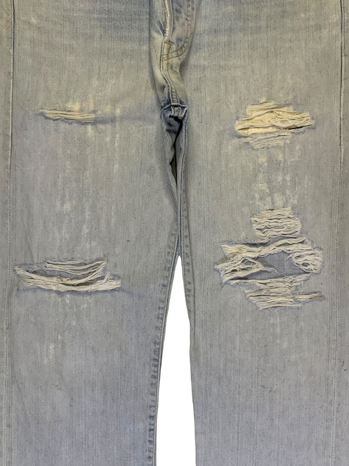 Levi's SALES🔥Vintage 90s Levis 501 Faded Wash Ripped Loose Jeans Size US 32 / EU 48 - 5 Thumbnail