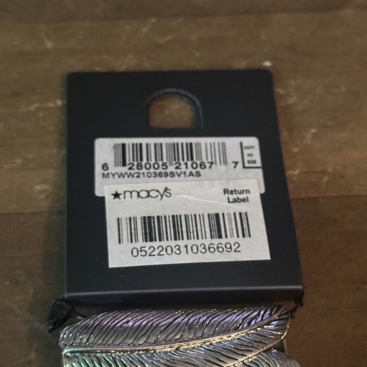 Macys Macy’s silver feathers stretch bracelet Size ONE SIZE - 5 Thumbnail